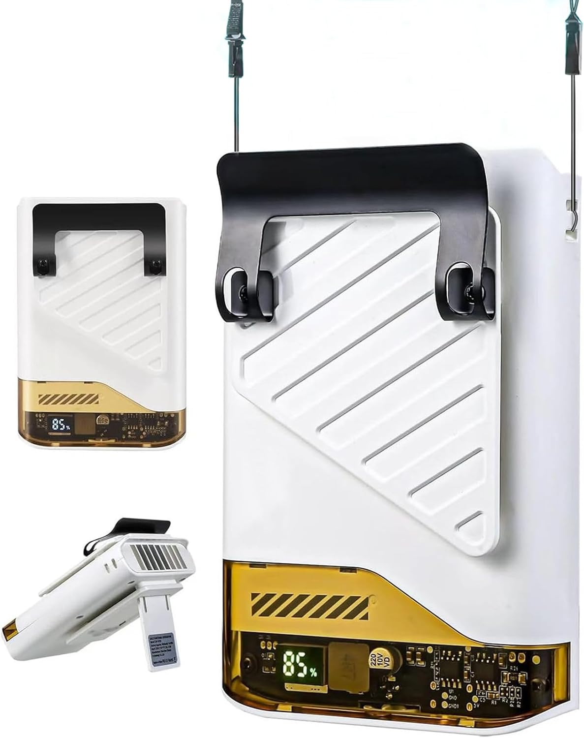 Ein weißer und goldener Lüfter mit schwarzer Halterung, der an einem Kabel hängt.