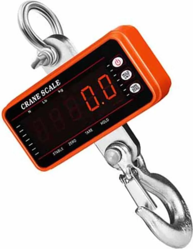 Orange digitale Kranwaage mit silbernem Haken und Schlaufe, zeigt 0,0 auf dem Bildschirm.