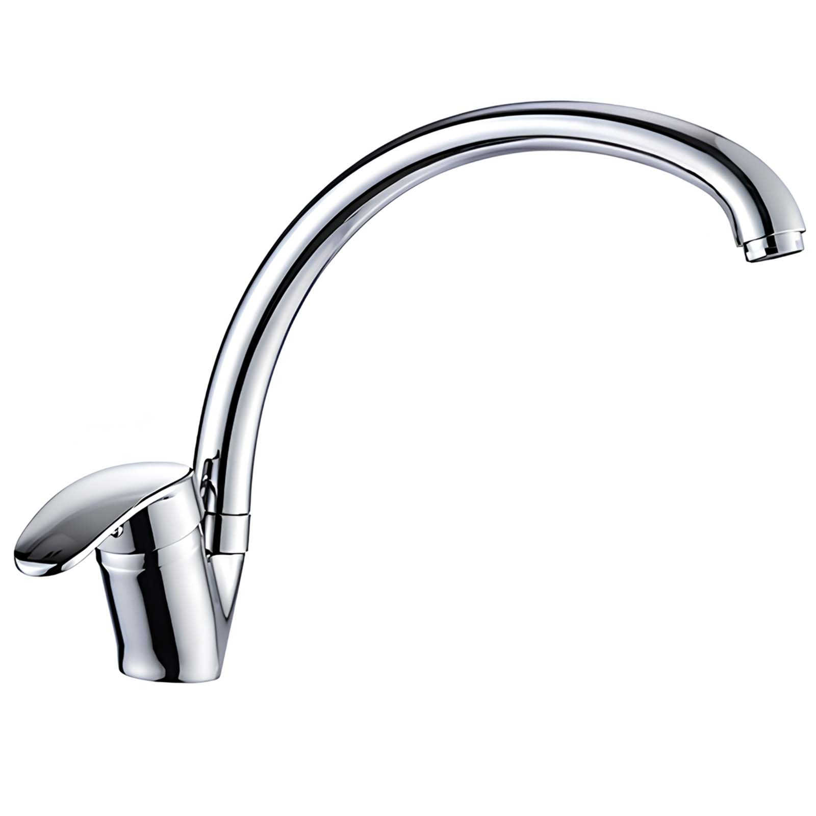 Ein glänzender Chrom-Wasserhahn mit einem geschwungenen Auslauf und einem Hebel.