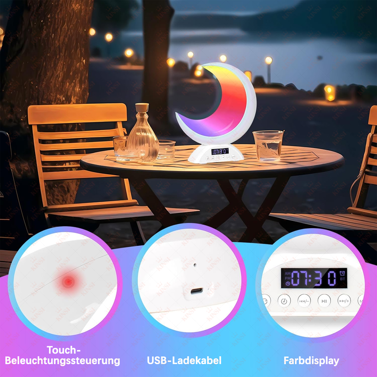 Ein Mondlicht mit Farbdisplay und Uhr steht auf einem Tisch im Freien.