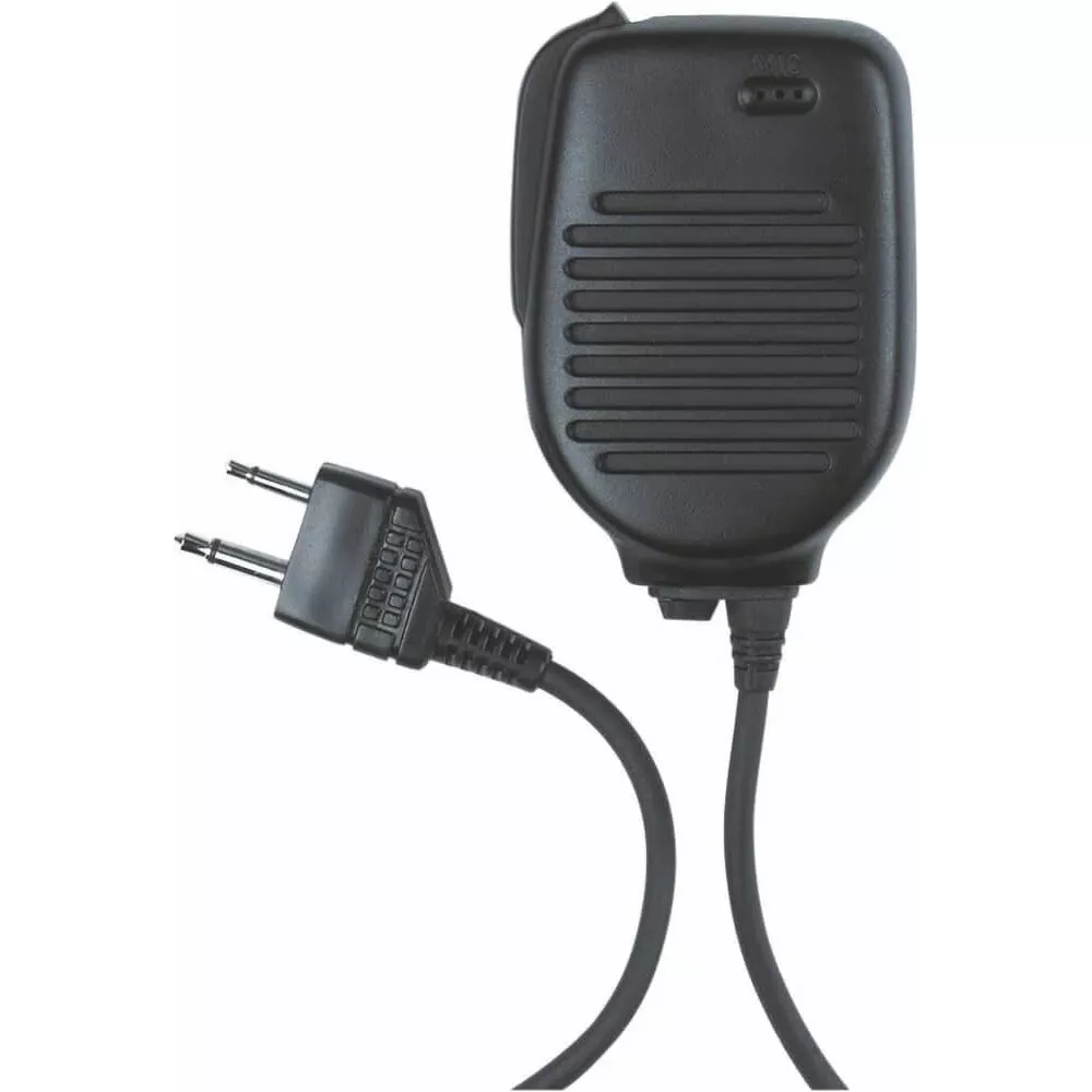 Un microfono nero con spina a due poli e cavo.
