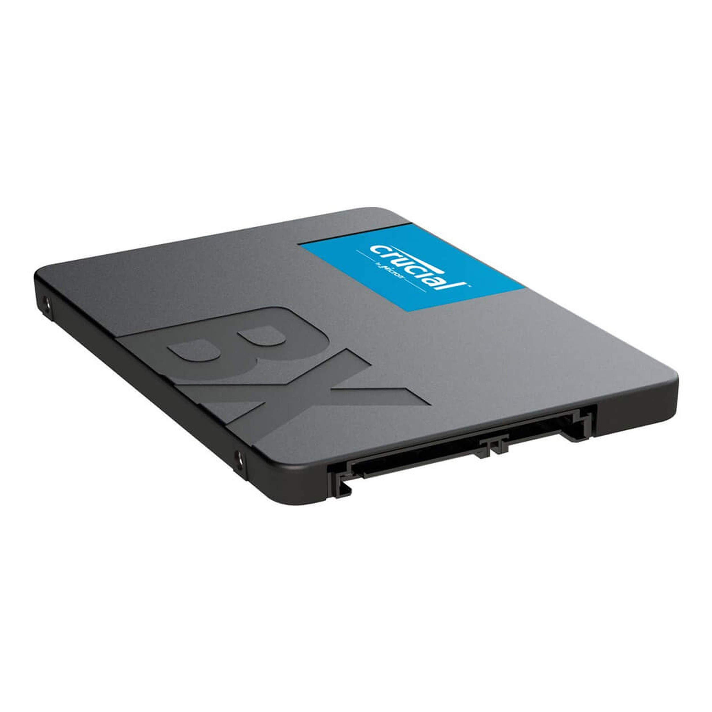 Ein schwarzes Crucial BX SSD mit blauem Etikett.