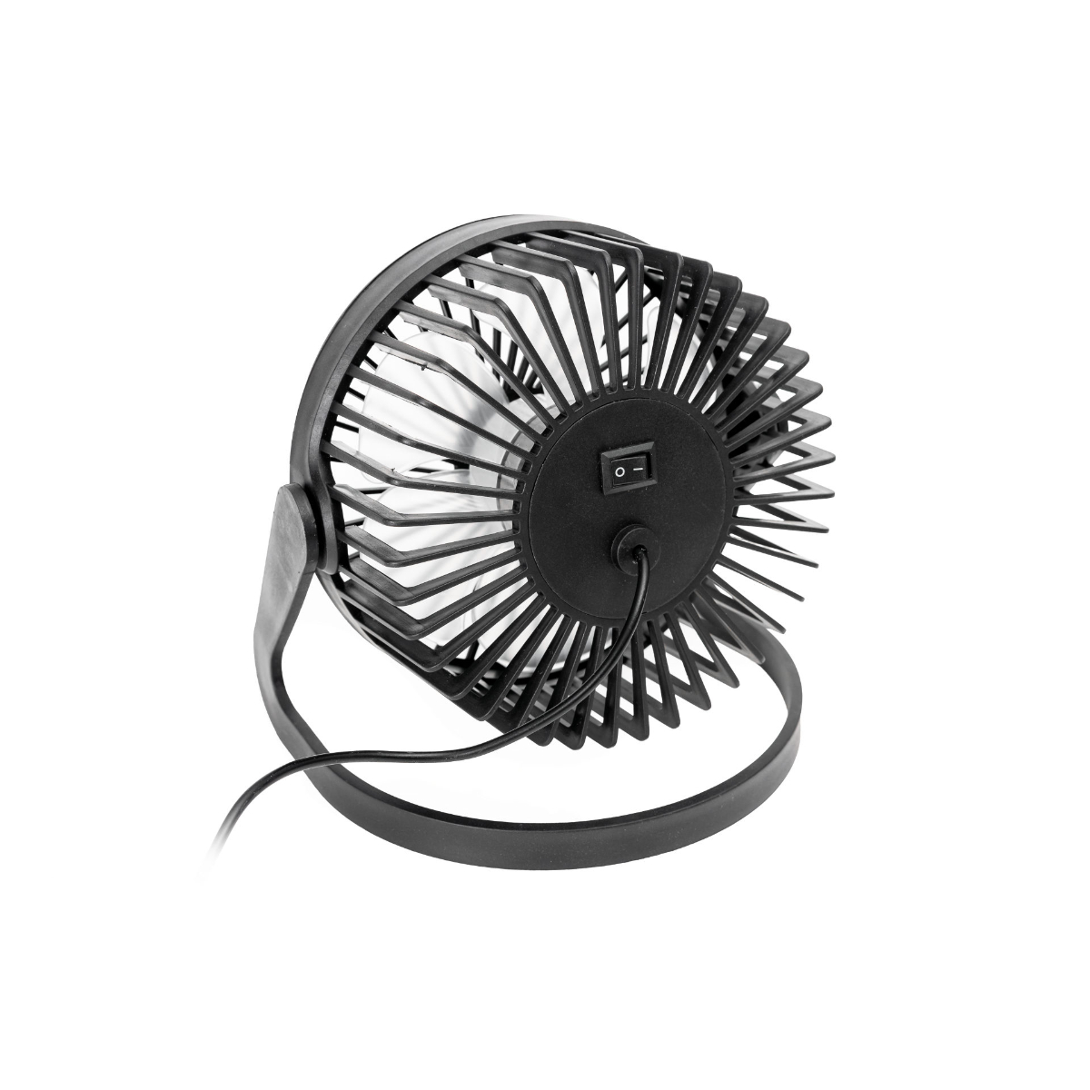 Schwarzer kleiner Ventilator mit Schalter und Kabel auf weißem Hintergrund.