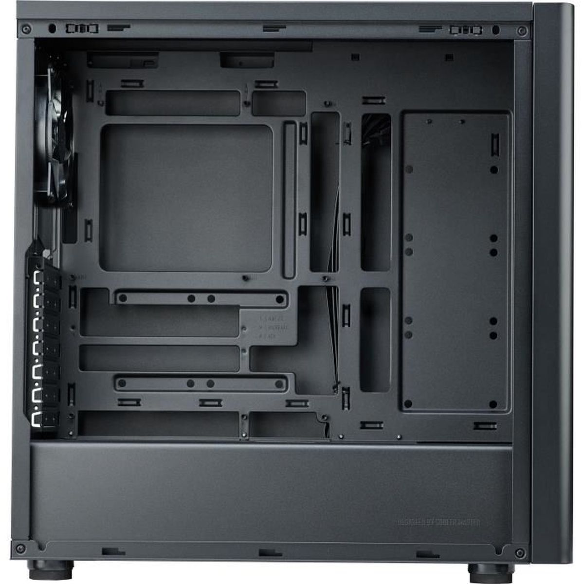 Interno di un case per computer nero vuoto con ventola, gestione cavi e punti di montaggio.