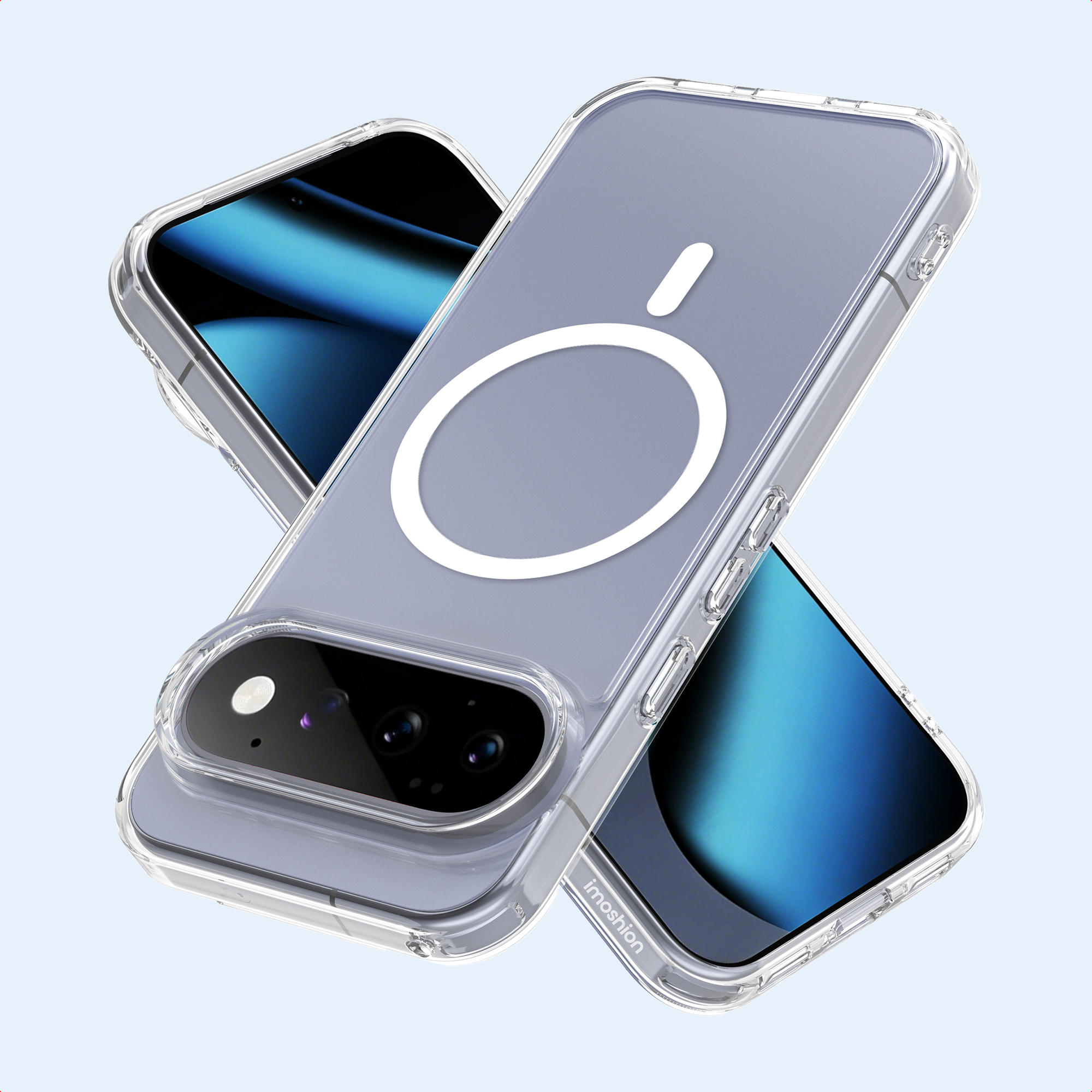 Custodia trasparente per telefono con cerchio MagSafe e ritaglio fotocamera, sfondo blu.