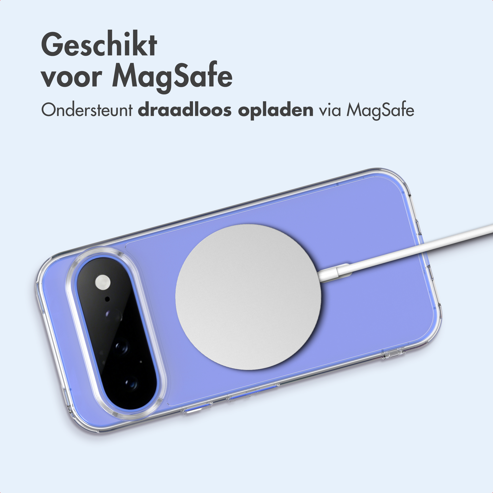 Uno smartphone viola in custodia trasparente, in carica wireless tramite caricatore MagSafe.