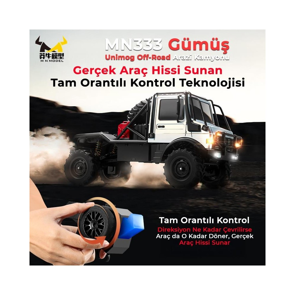 Büyük lastikli beyaz RC kamyon tozlu arazide ilerliyor. Bir el kumandayı tutuyor.