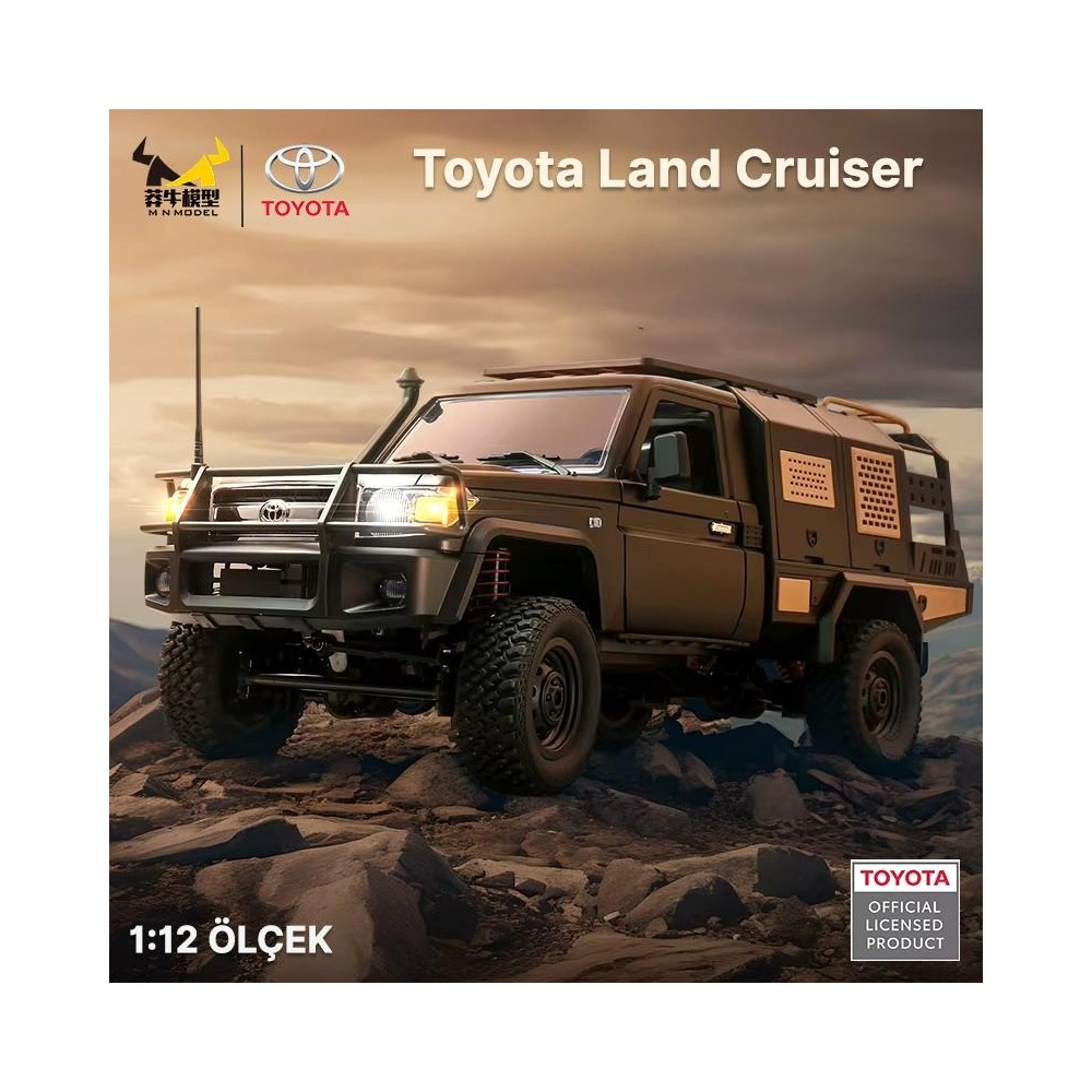 Kayalık arazide kahverengi Toyota Land Cruiser modeli. Metin: 1:12 Ölçek.