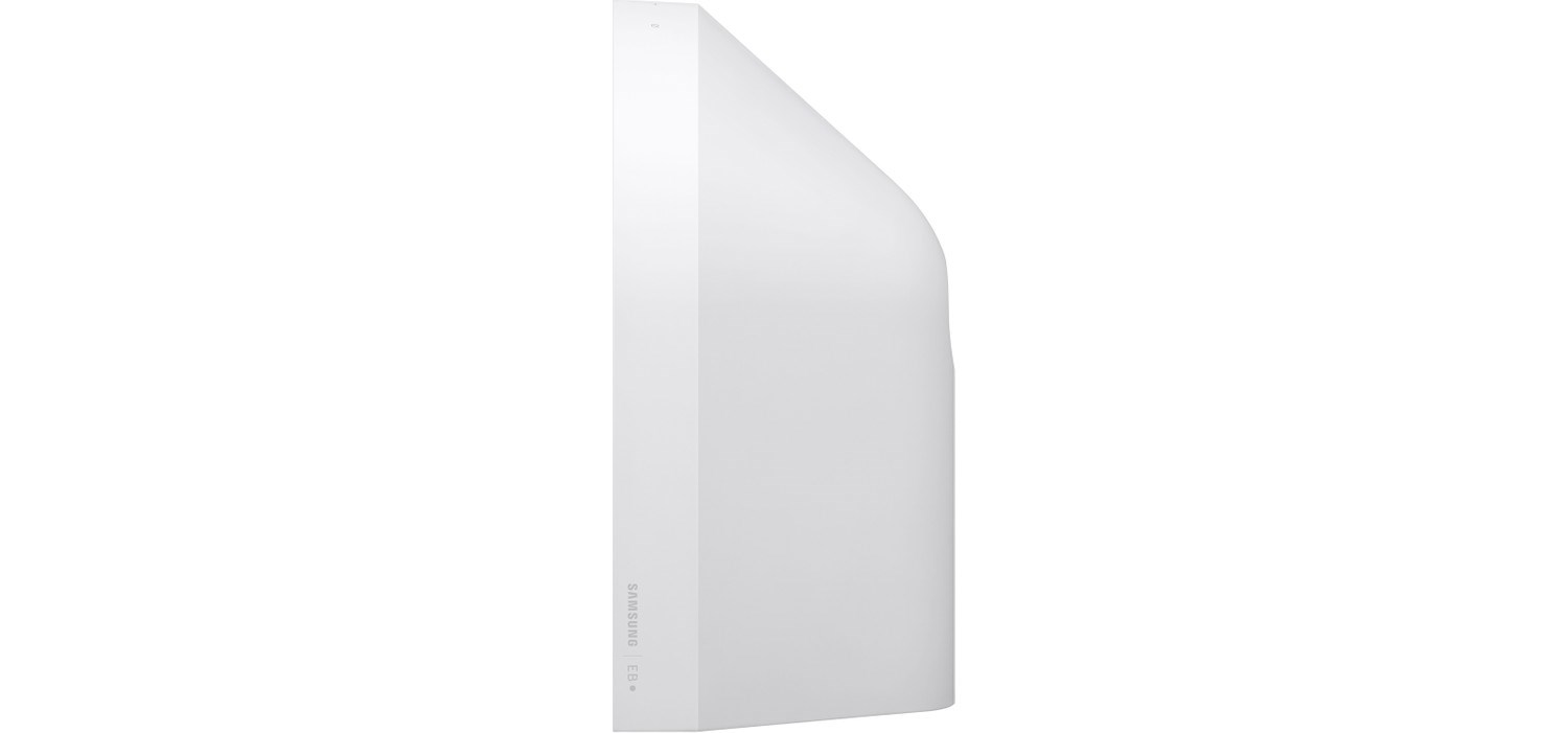 Samsung logosuna sahip beyaz, yuvarlak dikdörtgen bir nesne.