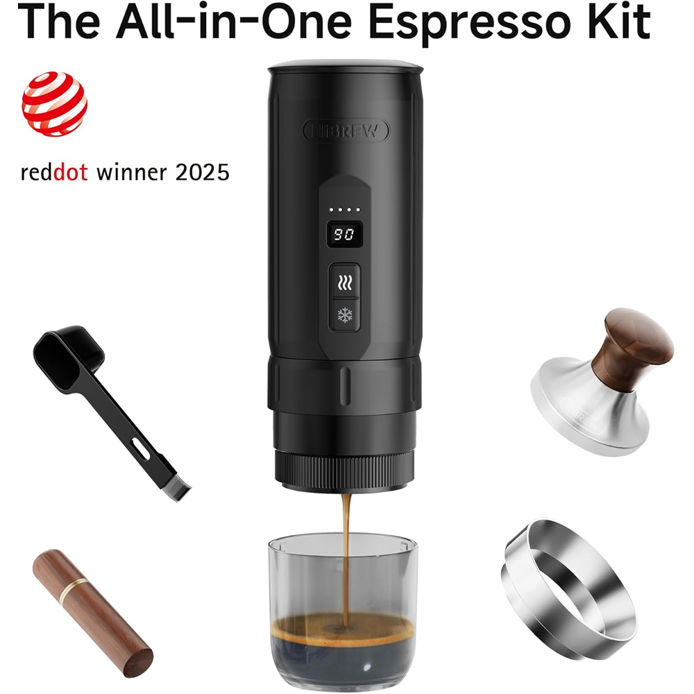Una cafetera espresso negra con accesorios, incluyendo un tamper y una cuchara.