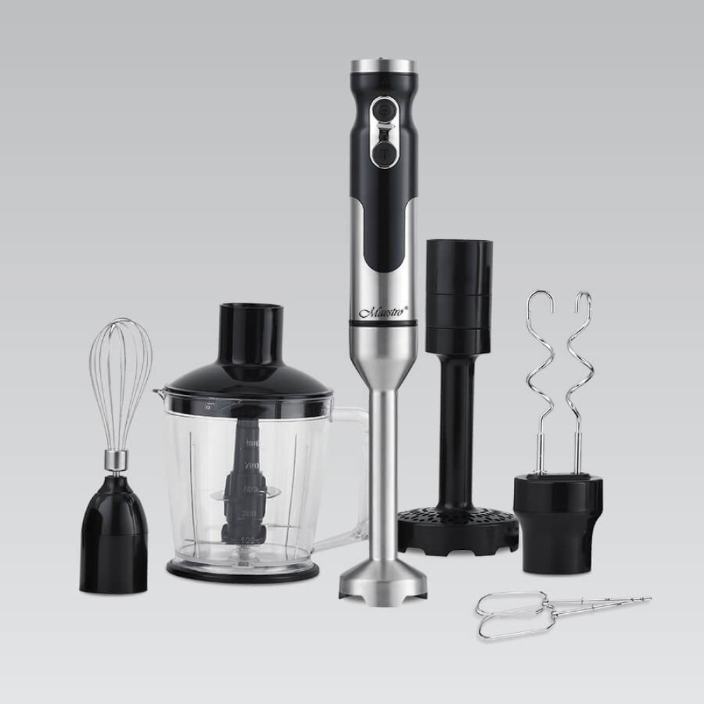 Un frullatore a immersione con accessori: misurino, frusta, accessorio mixer e tritacarne.