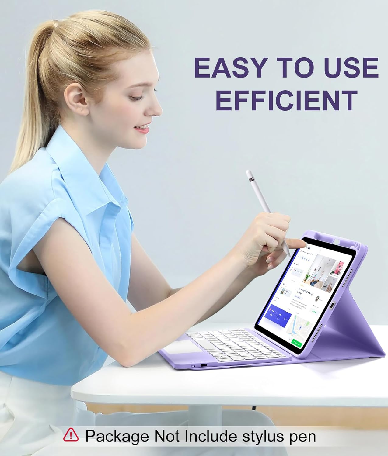 Frau mit blondem Pferdeschwanz tippt auf lila Tablet mit Tastatur.