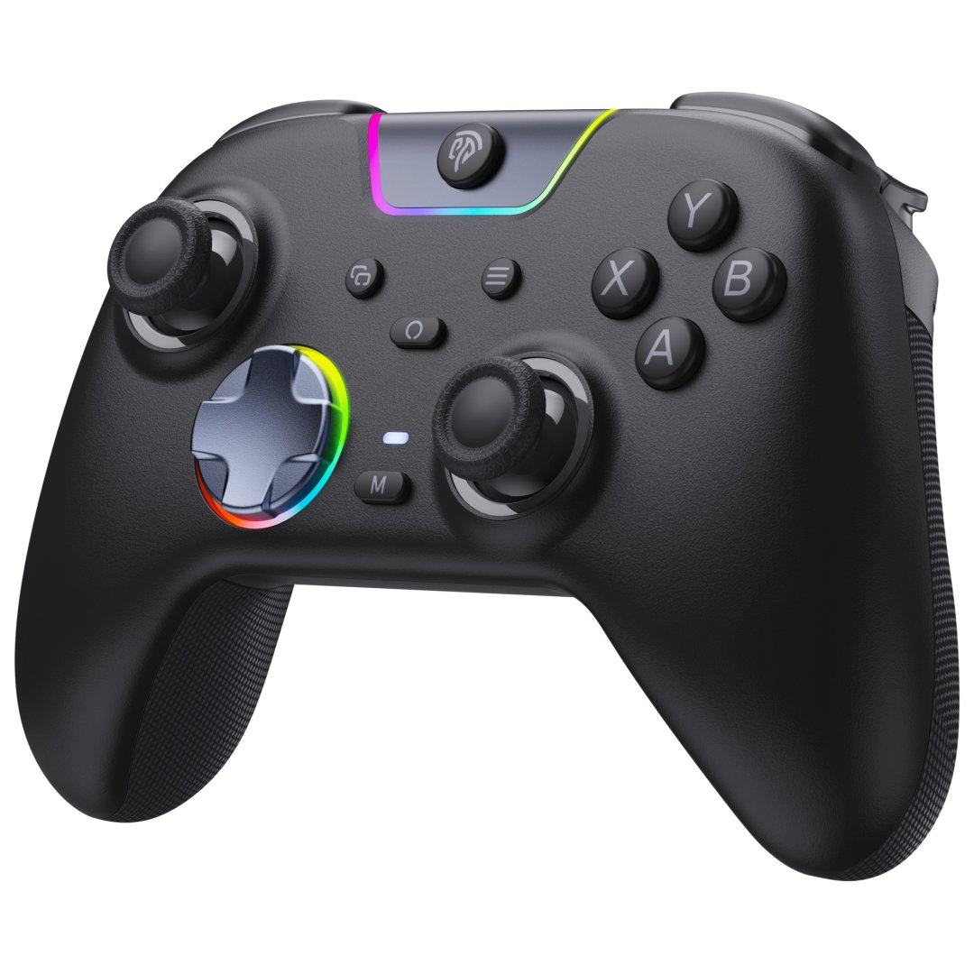 Czarny kontroler do gier z kolorowymi światłami na przyciskach i joystickach.