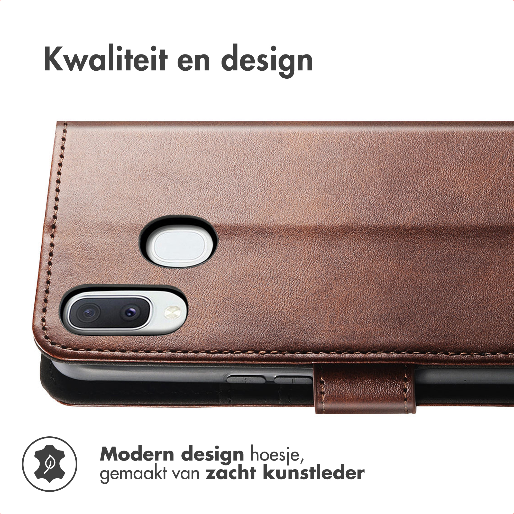 Bruine leren telefoonhoes met camerauitsparing en stiksels.