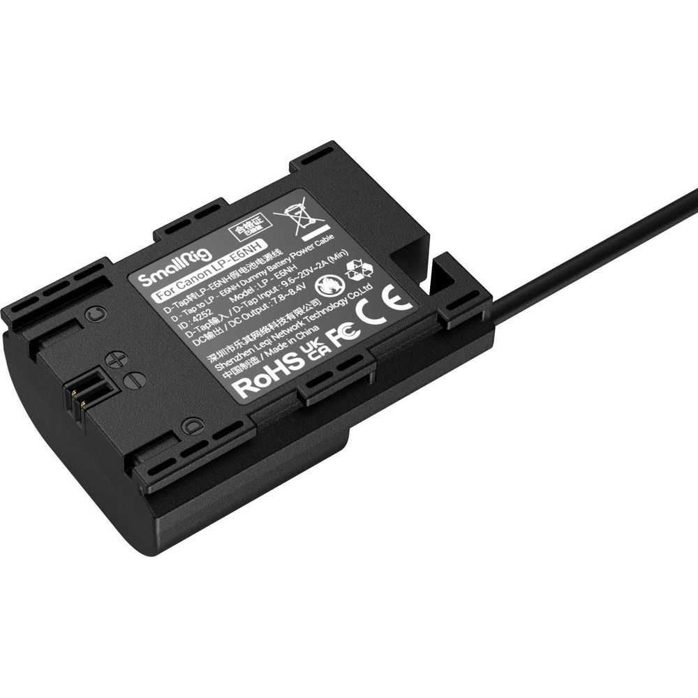 SmallRig D-Tap naar LP-E6NH dummy batterij voedingskabel met logo's.