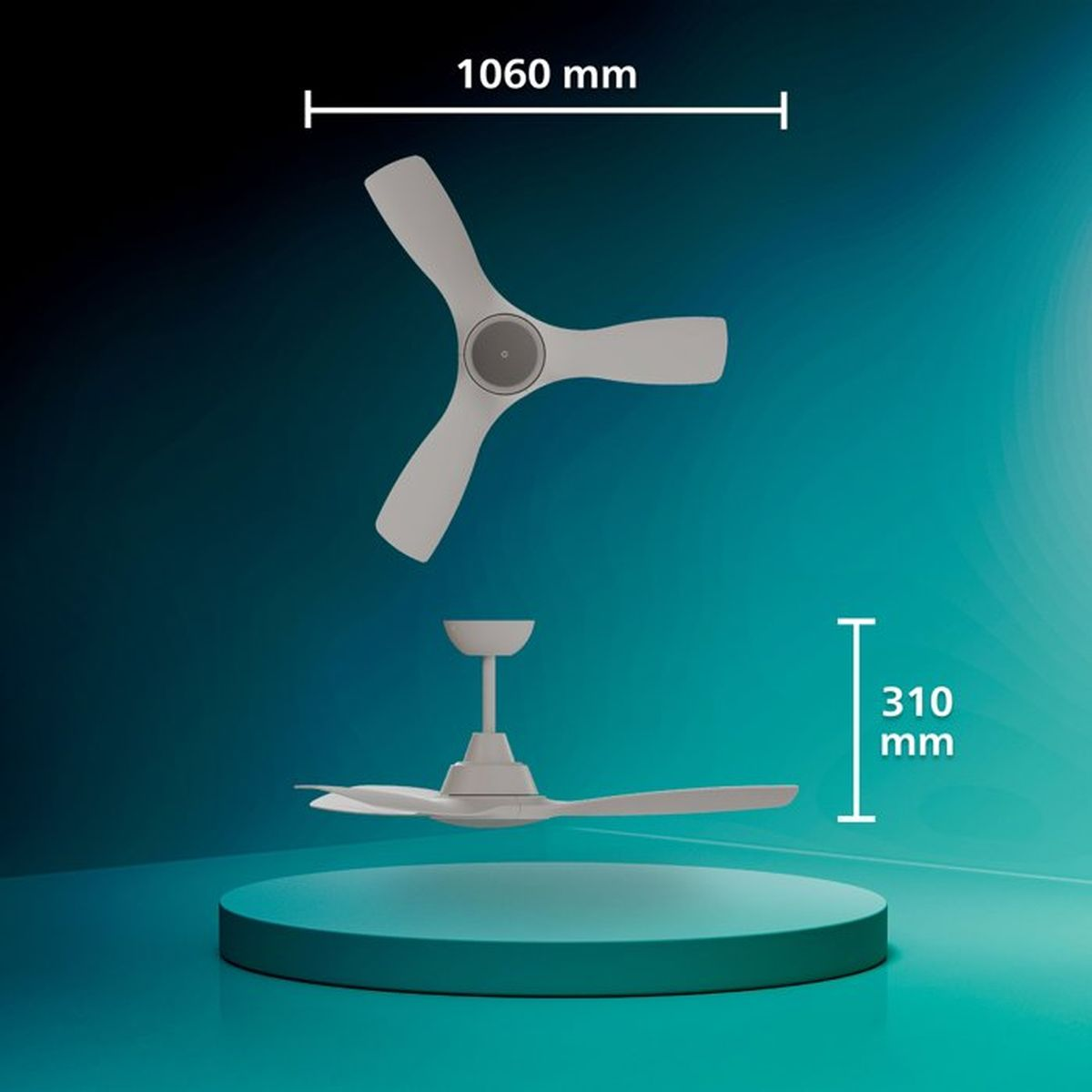 Un ventilatore da soffitto bianco a tre pale, diametro 1060mm, su un piedistallo blu.
