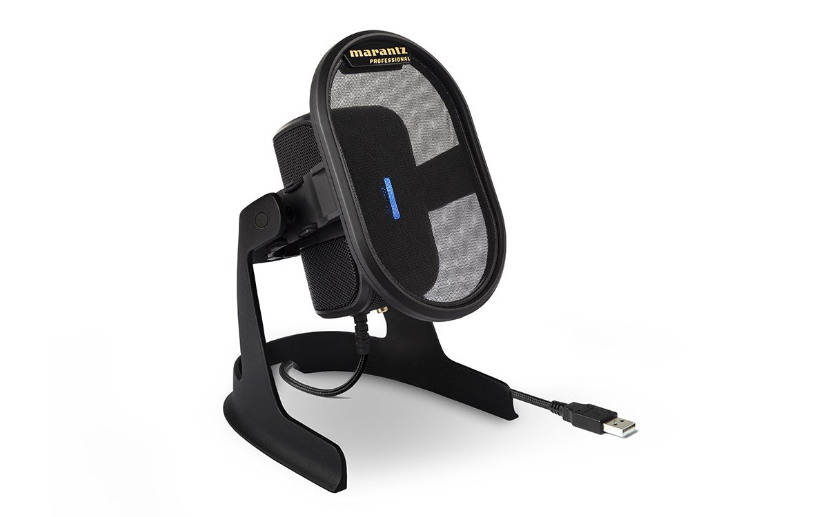 Microfono Marantz Professional nero su supporto con cavo USB.