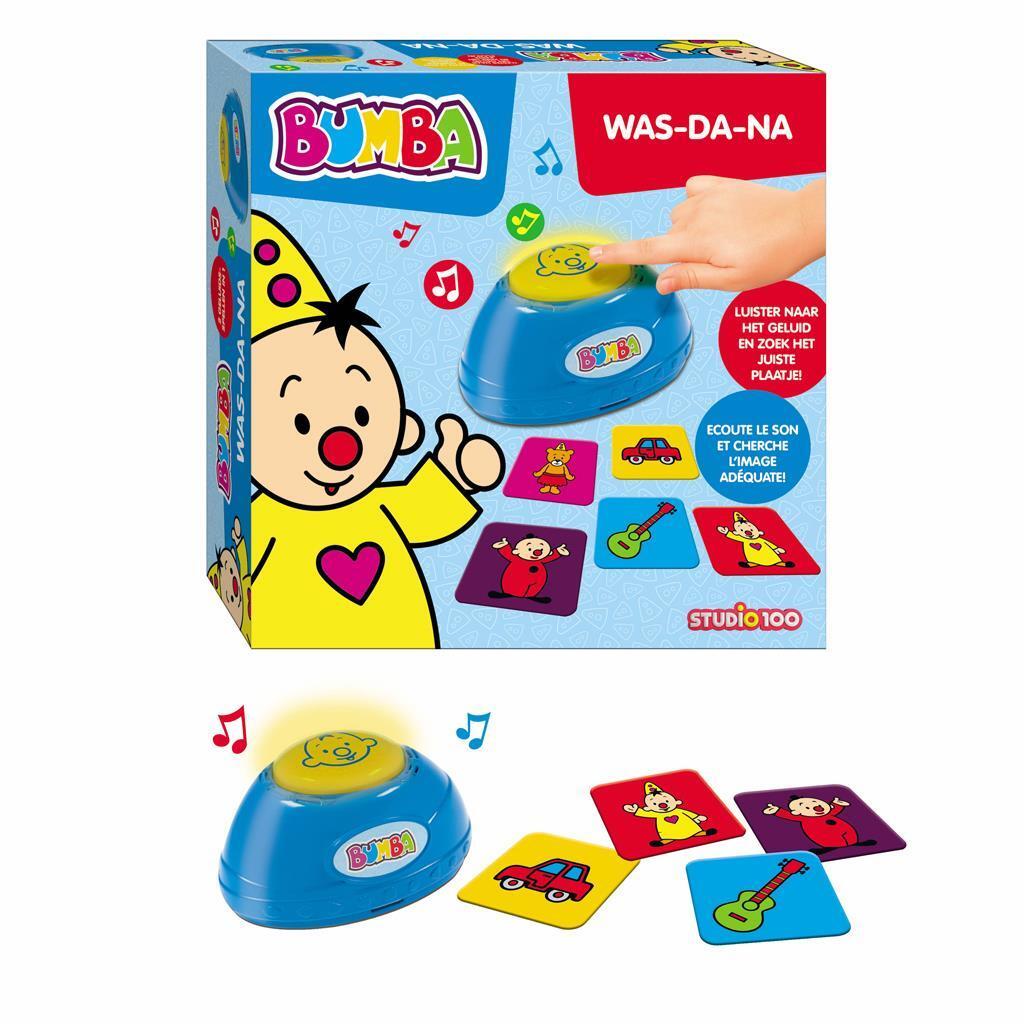 Un giocattolo con Bumba e carte raffiguranti auto, chitarra, orsacchiotto, bambino e clown.