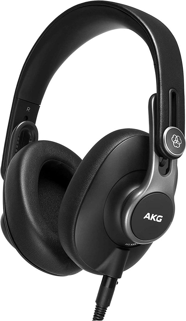 Cuffie AKG nere con padiglioni morbidi e logo AKG argentato.