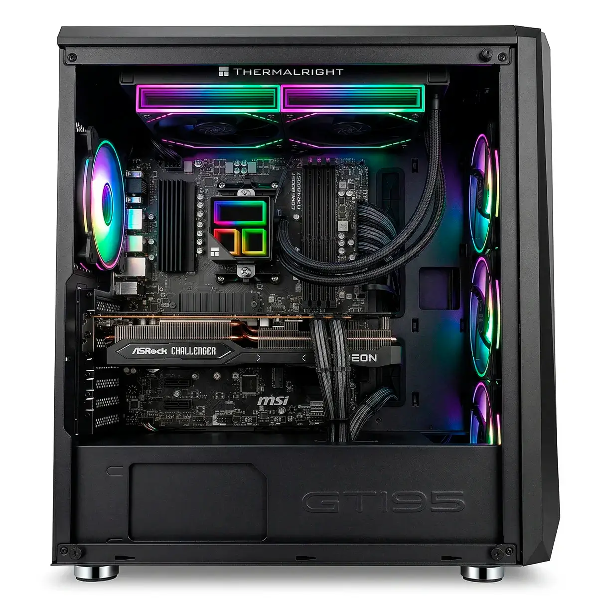 Un PC personalizzato con illuminazione RGB su ventole, GPU e scheda madre.