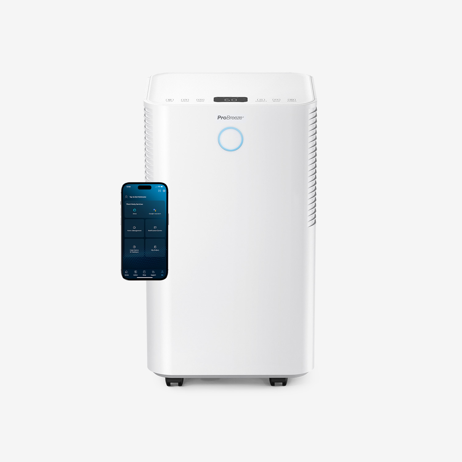 Een witte luchtreiniger met een smartphone waarop een app wordt weergegeven. Een blauwe cirkel is verlicht.