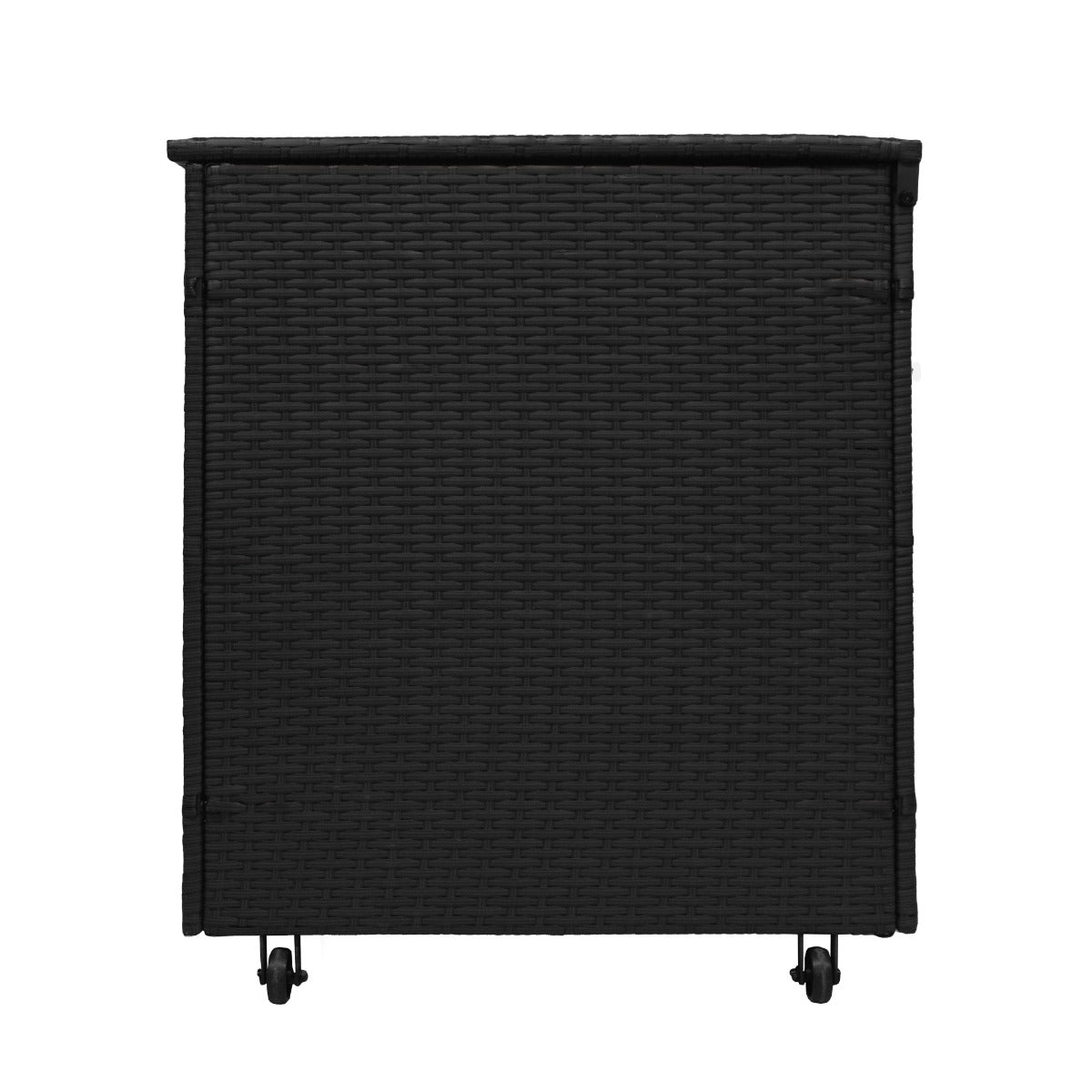 Cesta negra de mimbre con ruedas.