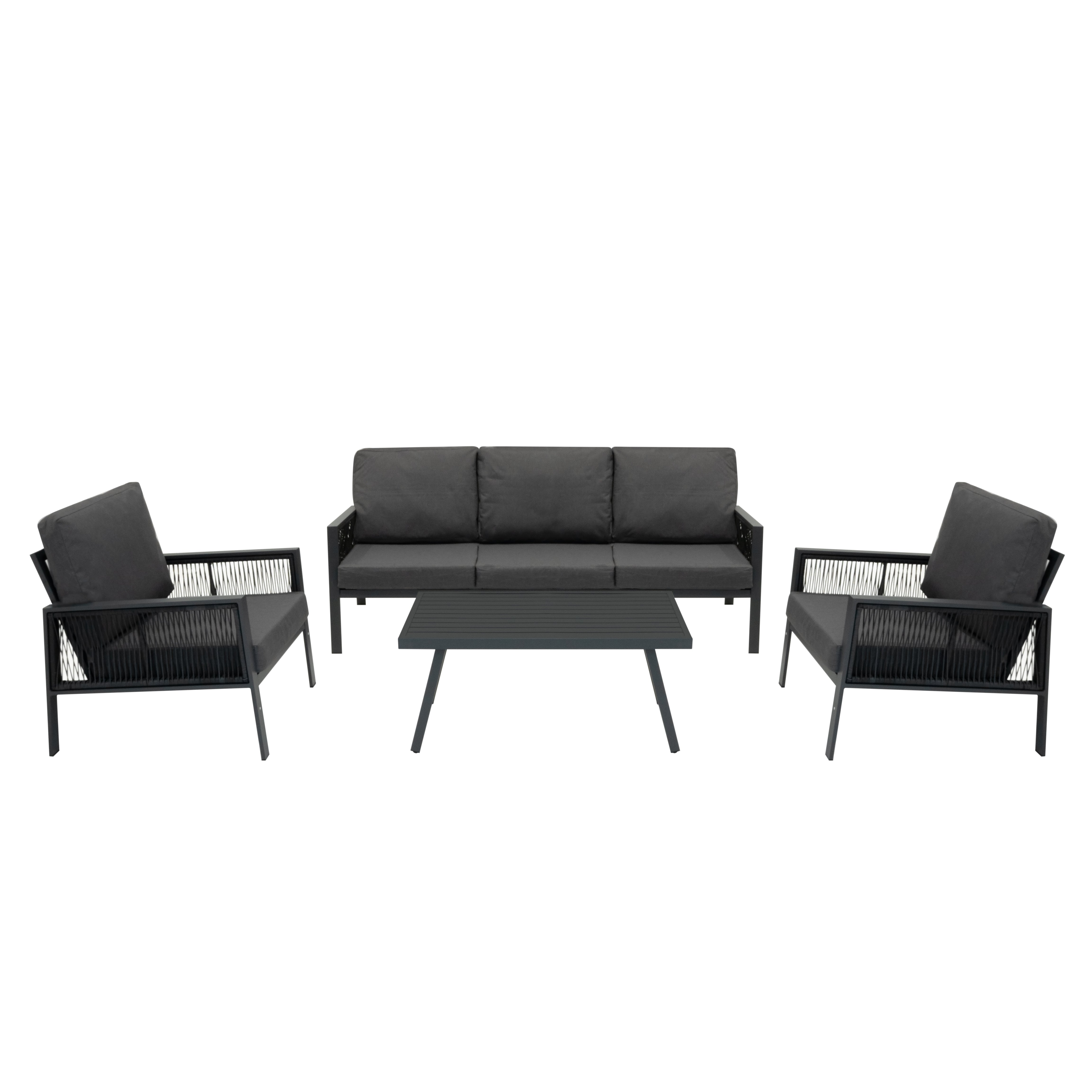 Sofá de exterior gris oscuro con dos sillones y una mesa de centro rectangular.