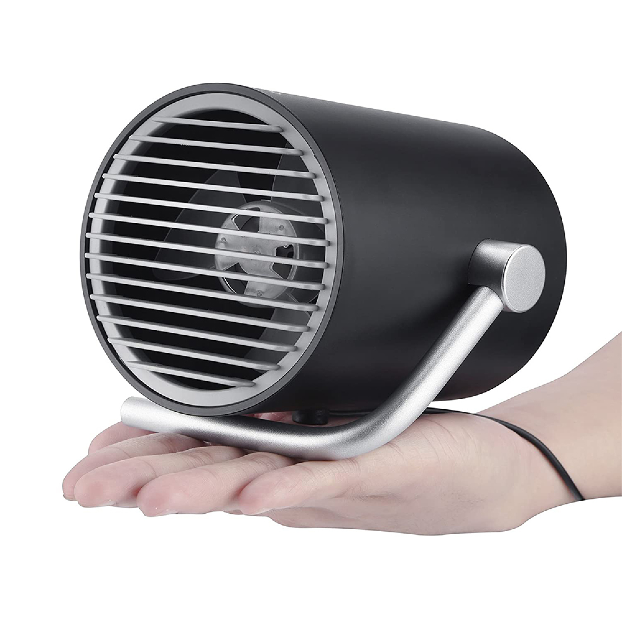 Ein schwarzer, zylindrischer Ventilator mit silbernem Ständer ruht auf einer Hand.