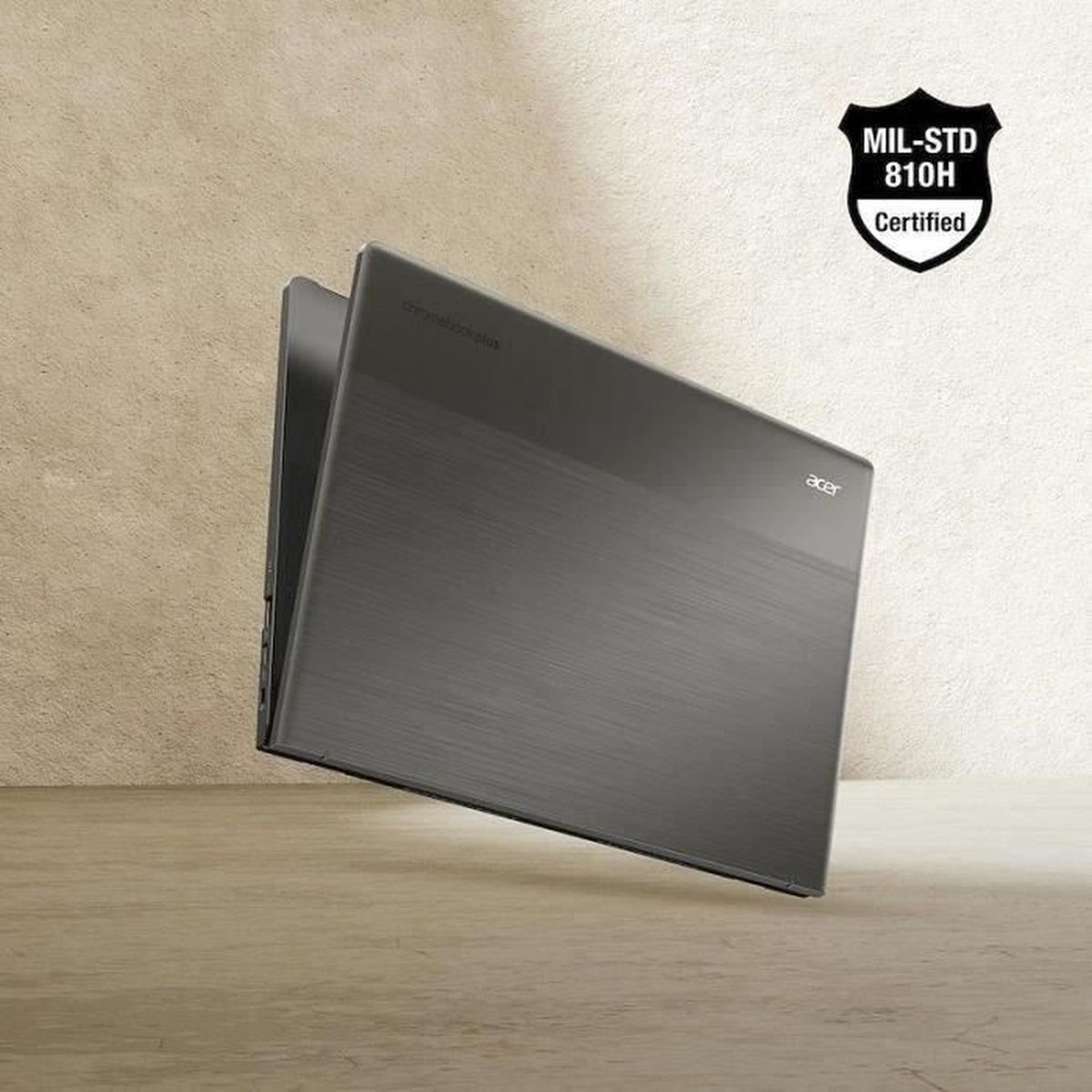 Ein geschlossener, dunkler Acer Laptop mit MIL-STD-810H-Zertifizierung.