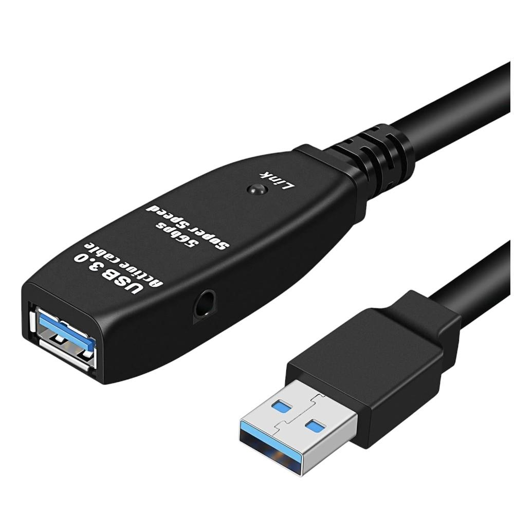 Mavi konektörlü ve bağlantı göstergeli siyah USB 3.0 aktif kablo.