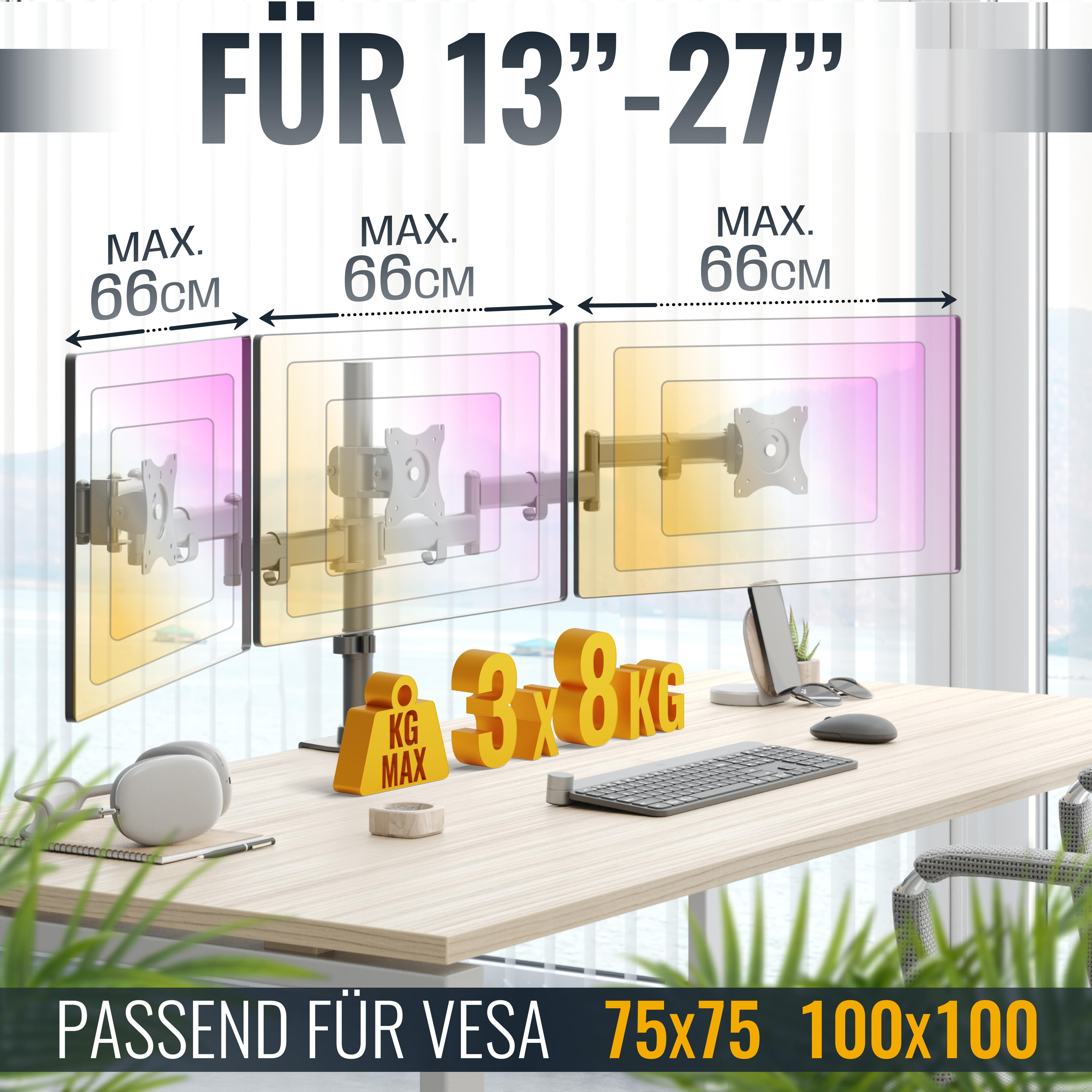 Schreibtisch mit drei Monitoren, Tastatur, Maus, Kopfhörern und Gewichten.