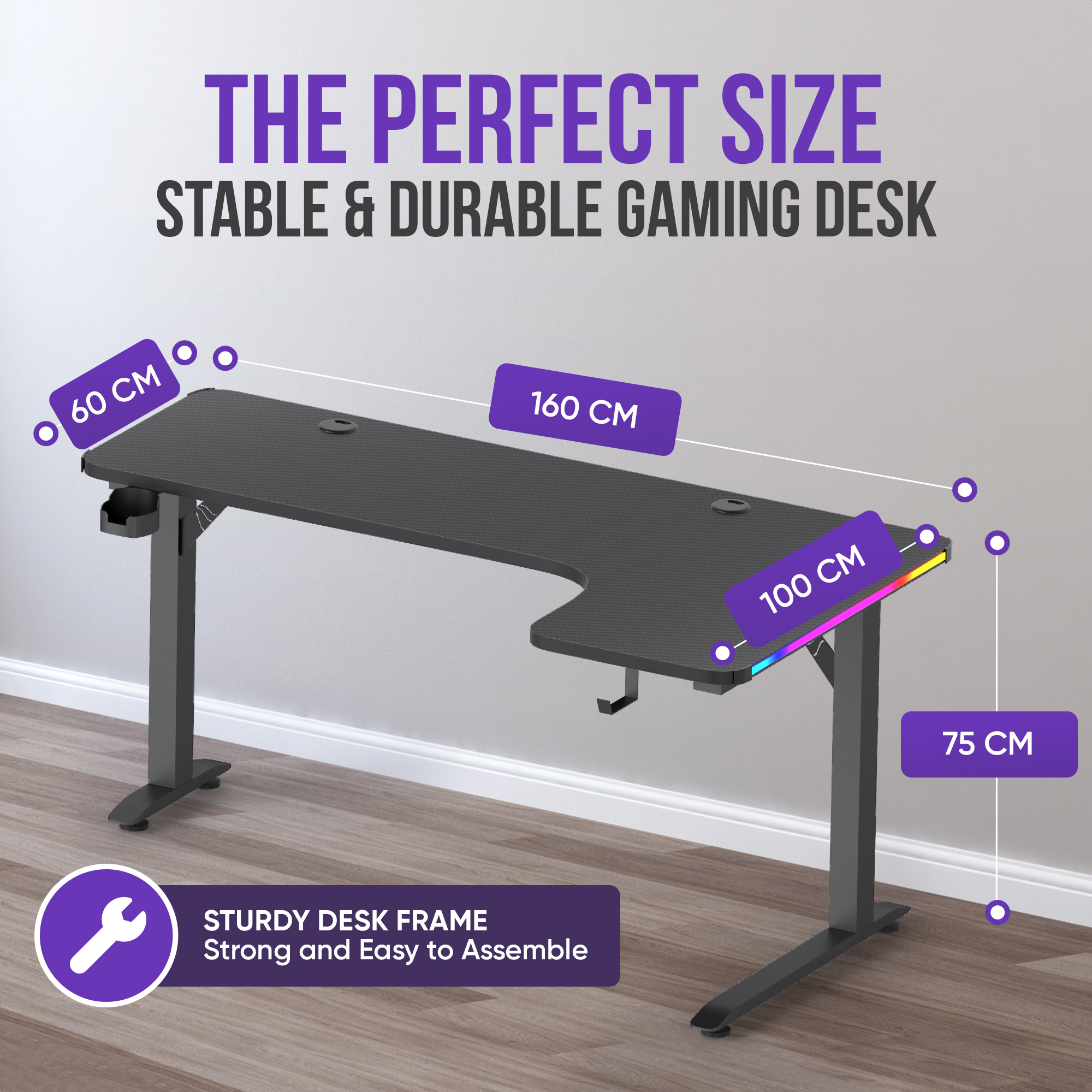 Ein schwarzer L-förmiger Gaming-Schreibtisch mit Maßen und RGB-Beleuchtung.