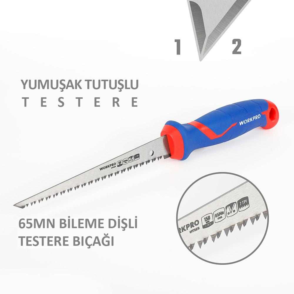 Mavi ve kırmızı saplı, tırtıklı bıçaklı bir testere. Dişlerin yakın çekimi.