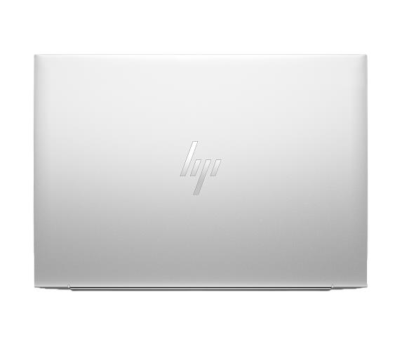 Üstte HP logosu olan gümüş rengi dizüstü bilgisayar.