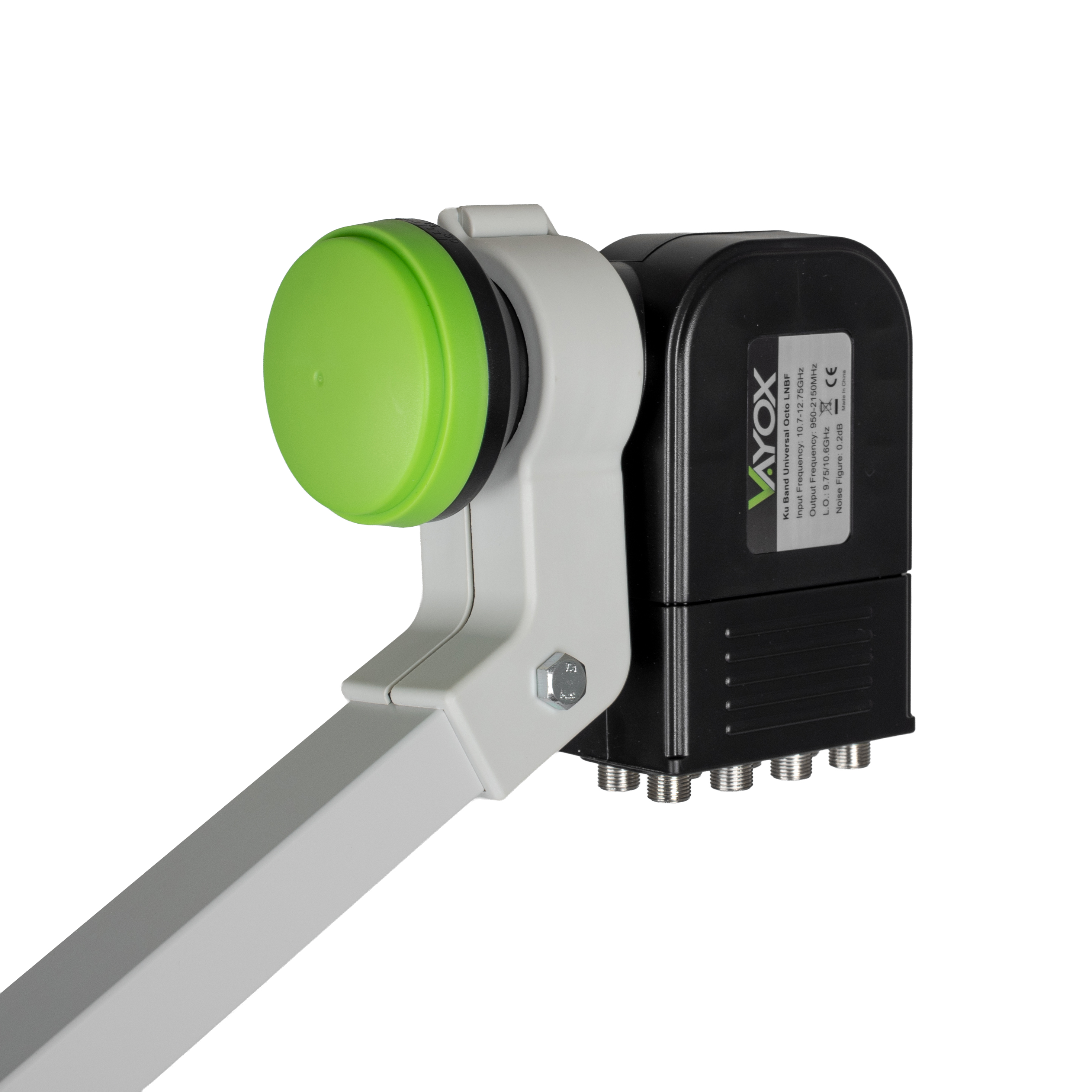 Ein grauer Arm trägt einen schwarzen LNB mit grünem Schutz.