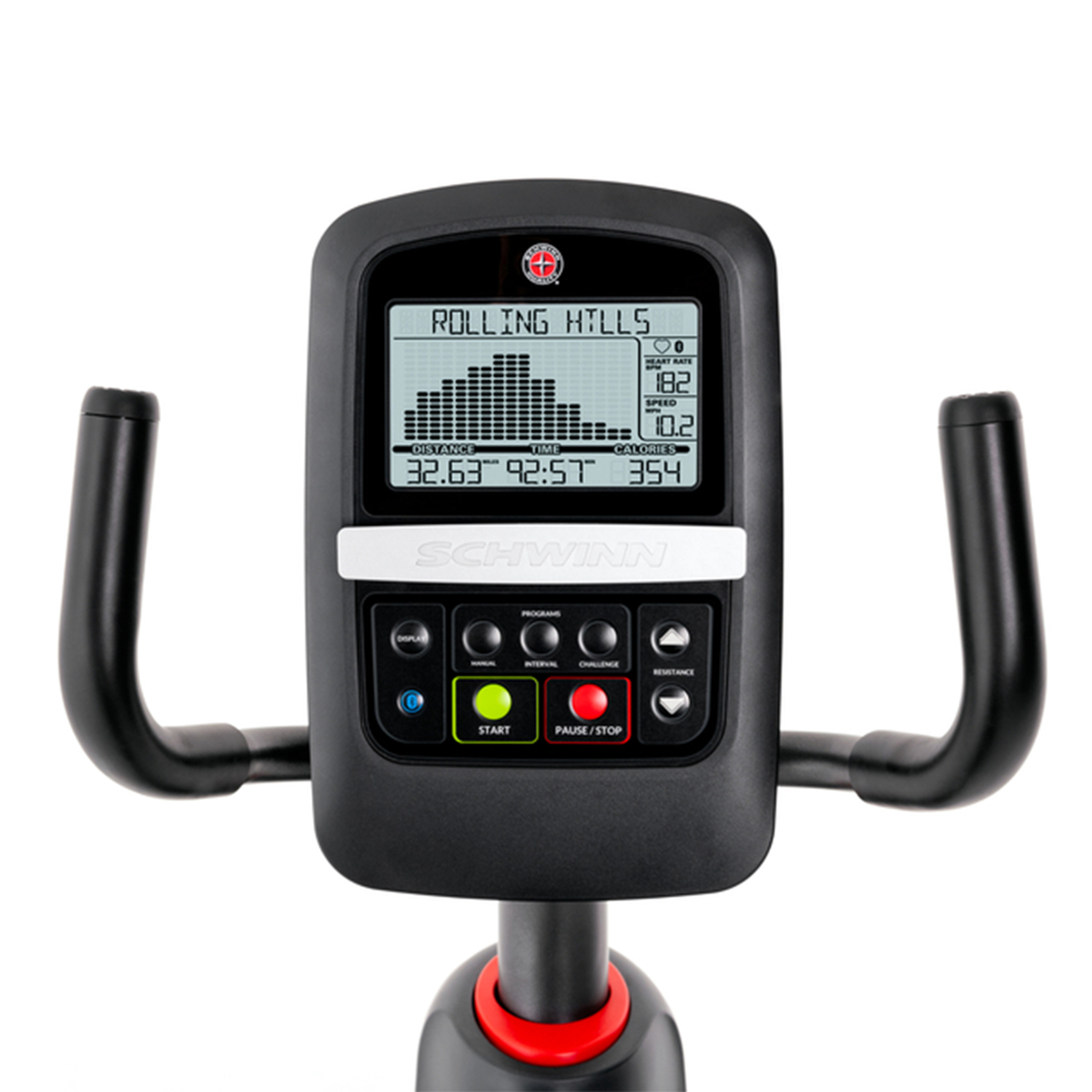 La consola de una bicicleta estática Schwinn negra muestra distancia, tiempo, velocidad y calorías.
