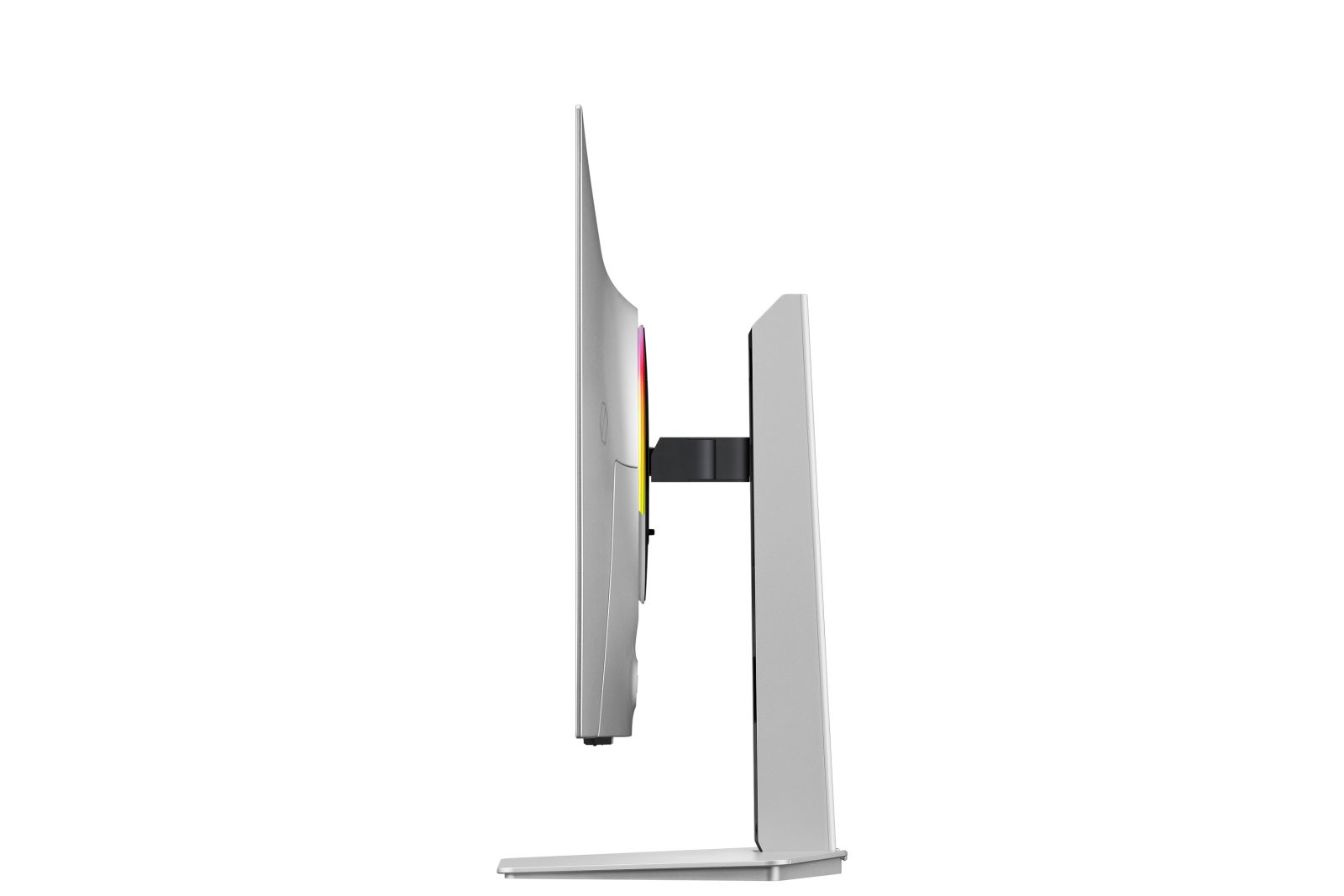 Silberner Monitor mit RGB-Beleuchtung auf dem Ständer, von der Seite gesehen.
