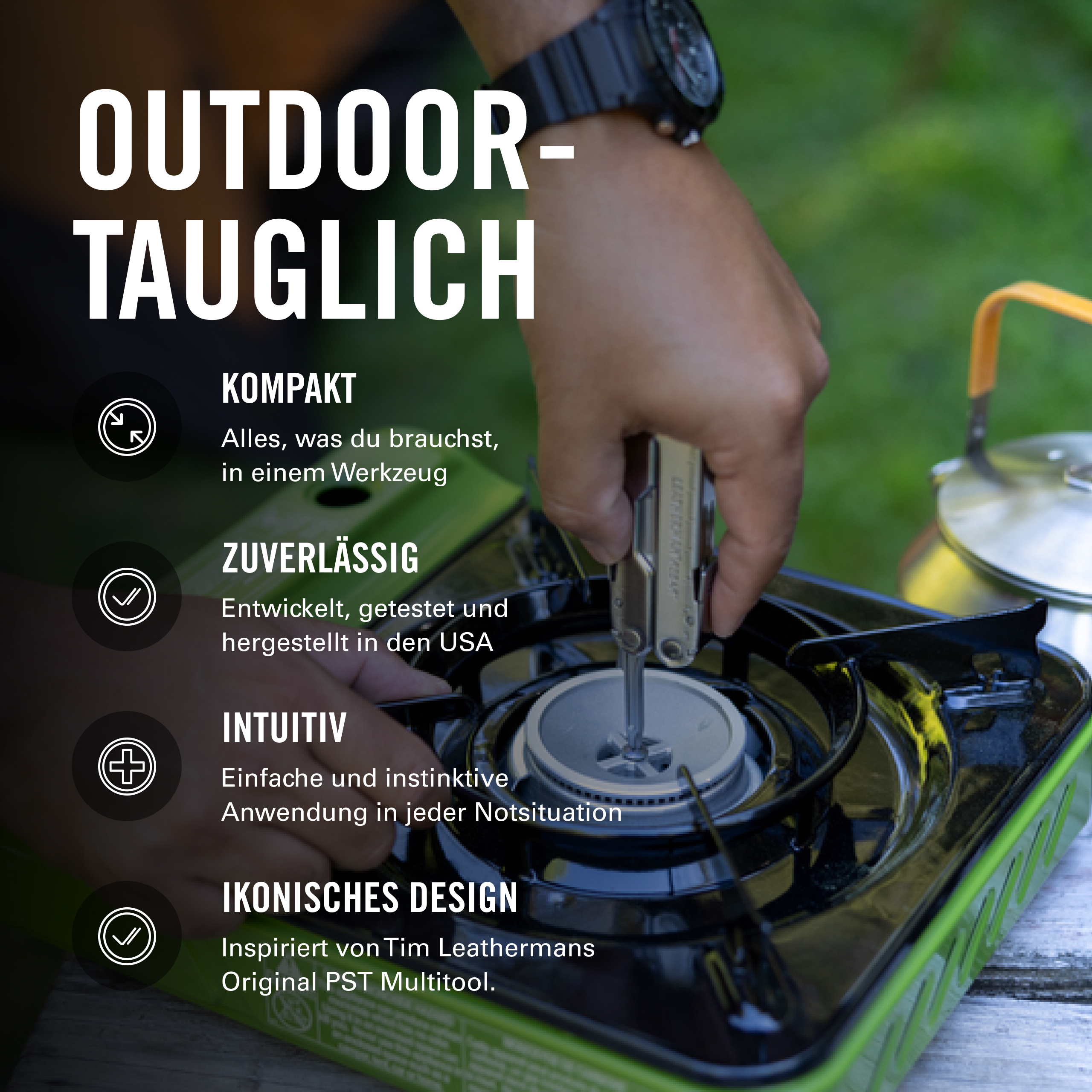 Person repariert Campingkocher mit Multitool, Text über Outdoor-Tauglichkeit.