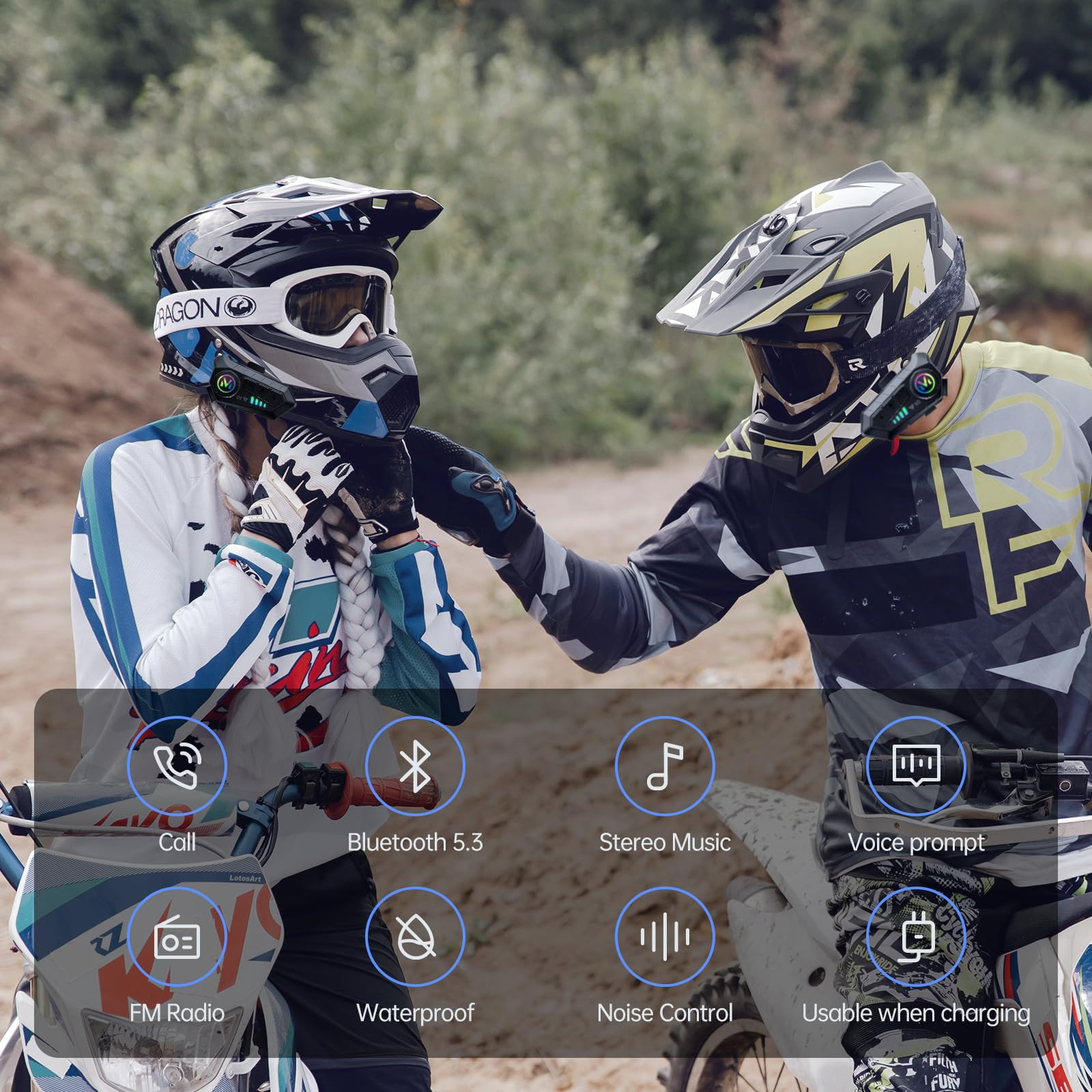 Zwei Motorradfahrer mit Helmen und Motorrädern, mit Funktionen wie Anruf, Bluetooth, Musik, Radio.