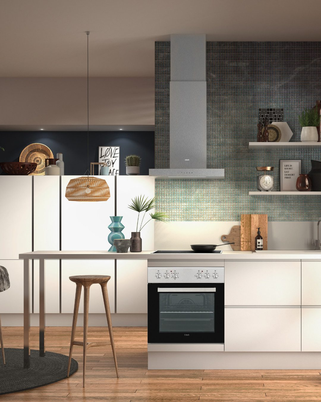 Moderne weiße Küche mit Holzboden, Dunstabzugshaube, Ofen und Bar.