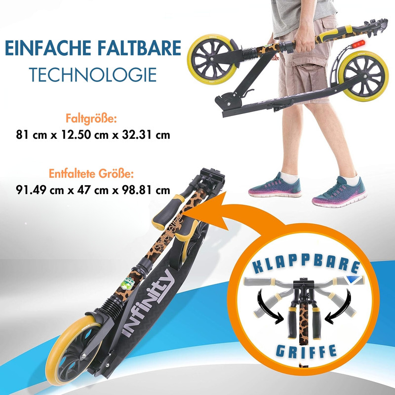 Ein Mann hält einen zusammenklappbaren Roller mit gelben Rädern und Leopardenmuster.