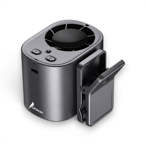 Ventilador gris con clip y logo Karawan.