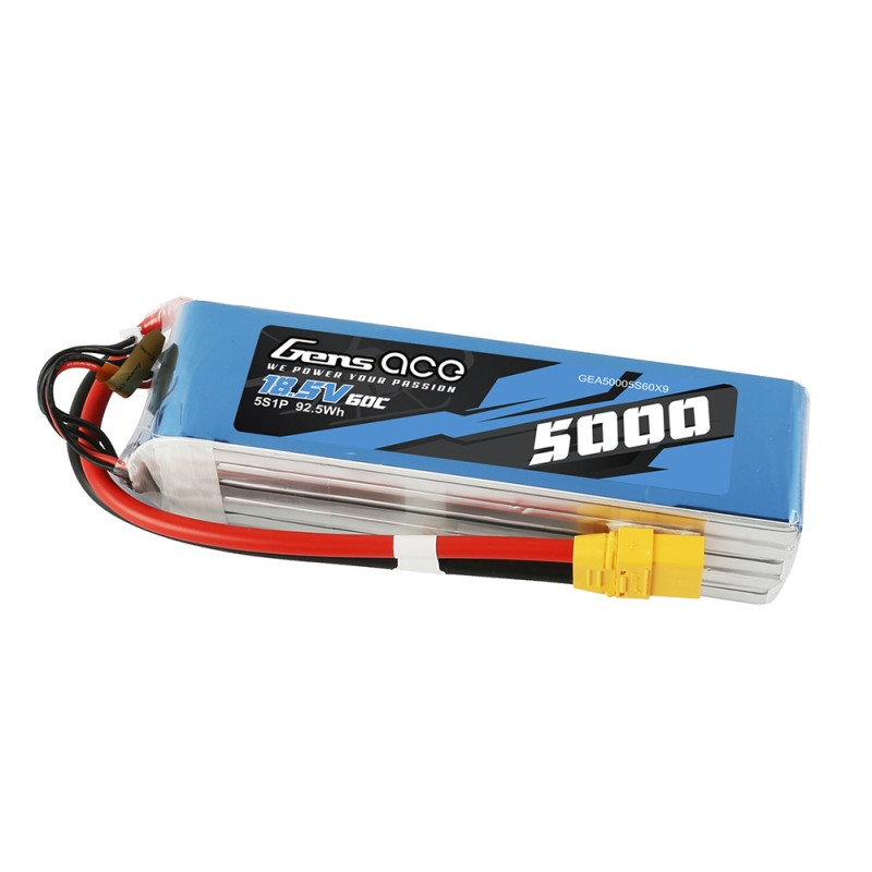 Niebieska bateria LiPo Gens Ace 18,5V 5000mAh z czarnymi i czerwonymi przewodami i żółtym złączem.