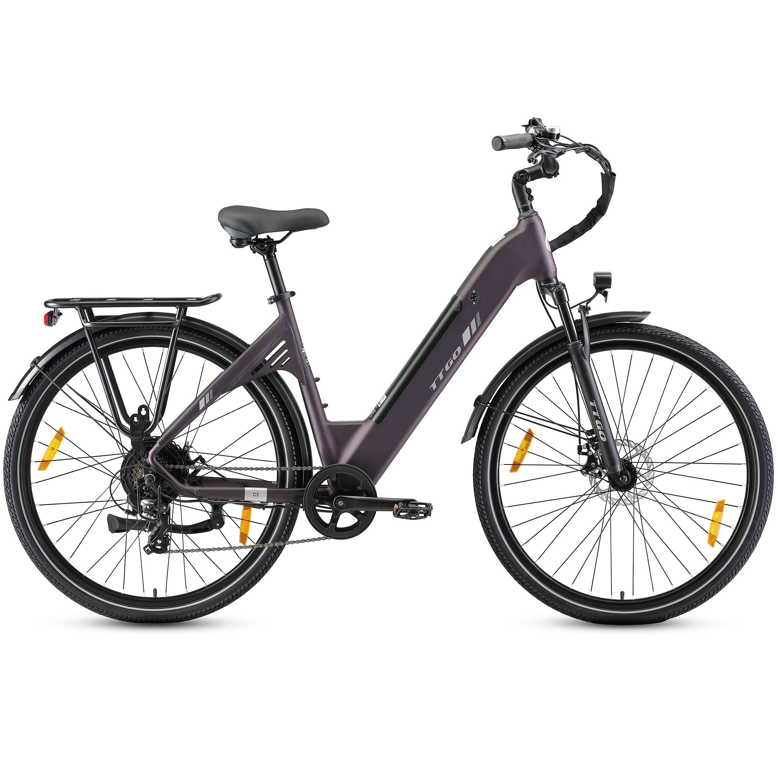 Lila Elektrofahrrad mit Gepäckträger und Frontscheinwerfer, freigestellt.
