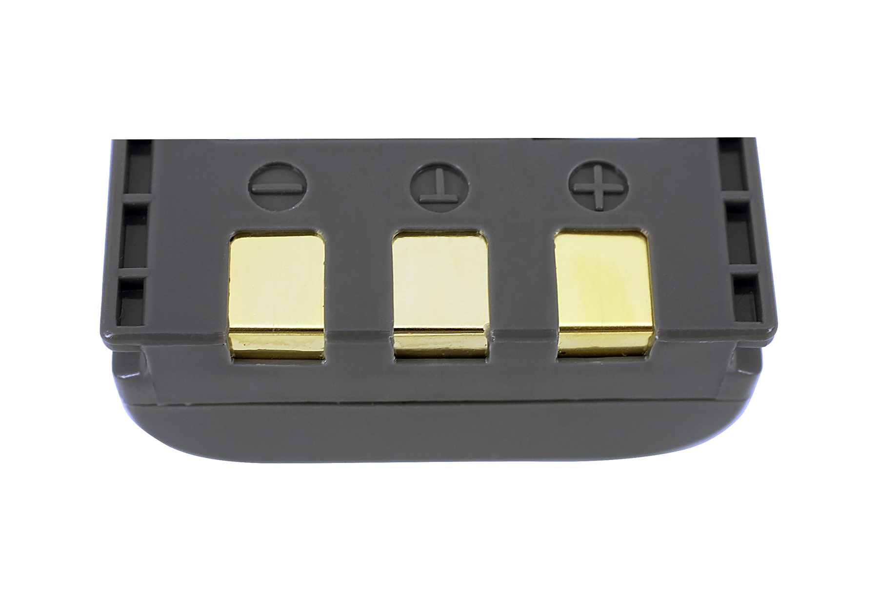 Graue Batterie mit drei goldenen Anschlüssen und Polaritätssymbolen.