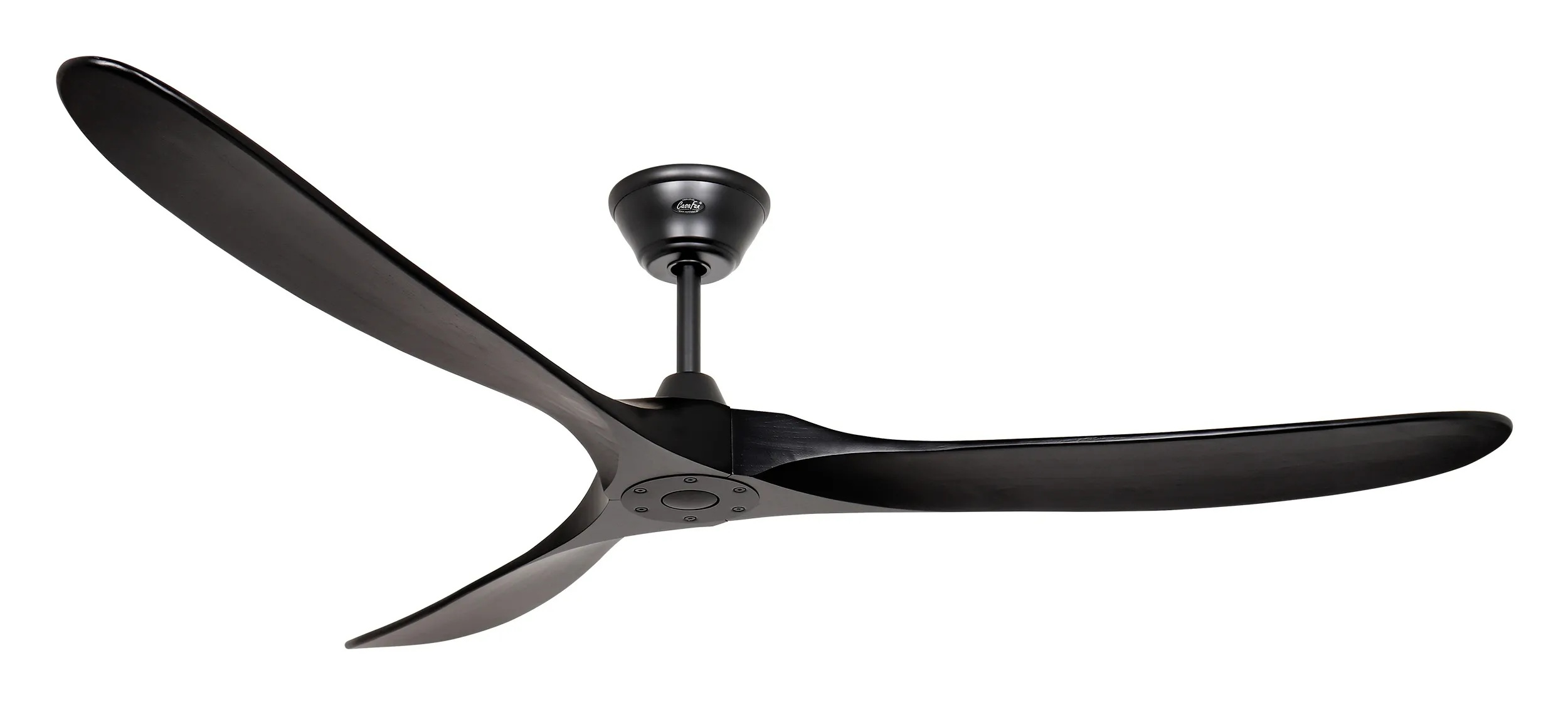 Un ventilatore da soffitto nero con tre pale curve, isolato su sfondo bianco.