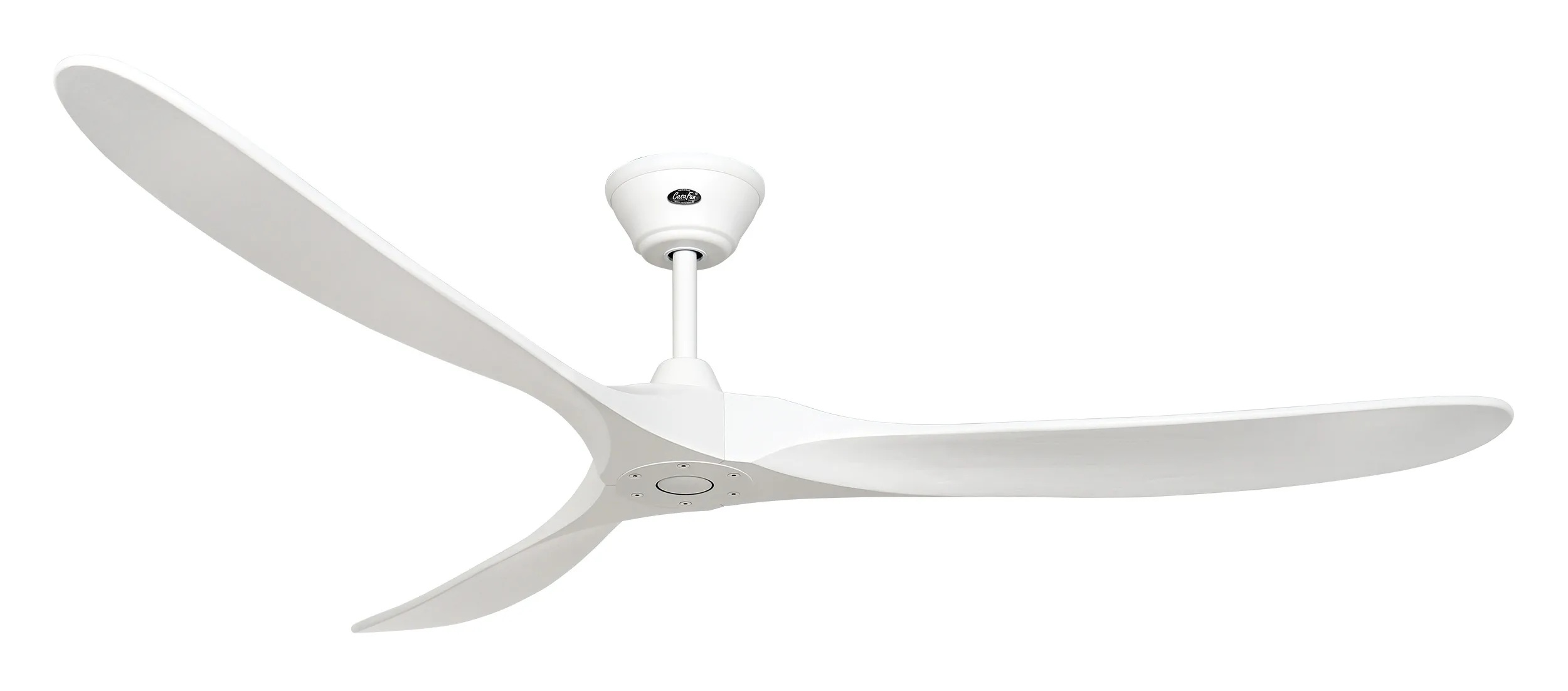 Un moderno ventilatore da soffitto bianco con tre pale curve.