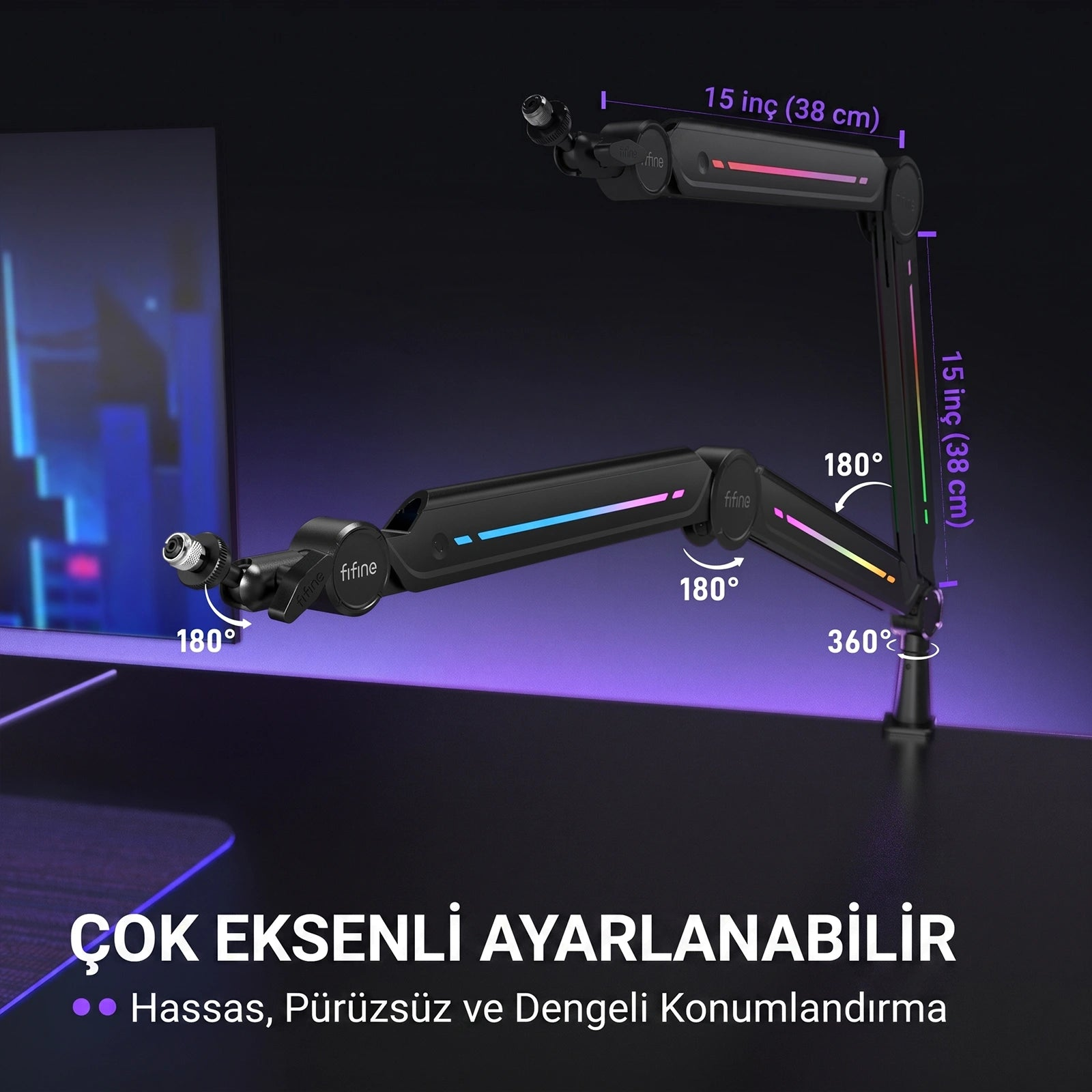 RGB aydınlatmalı siyah ayarlanabilir bir mikrofon kolu masada gösteriliyor. Ölçüler ve dönme açıları görünür durumda.