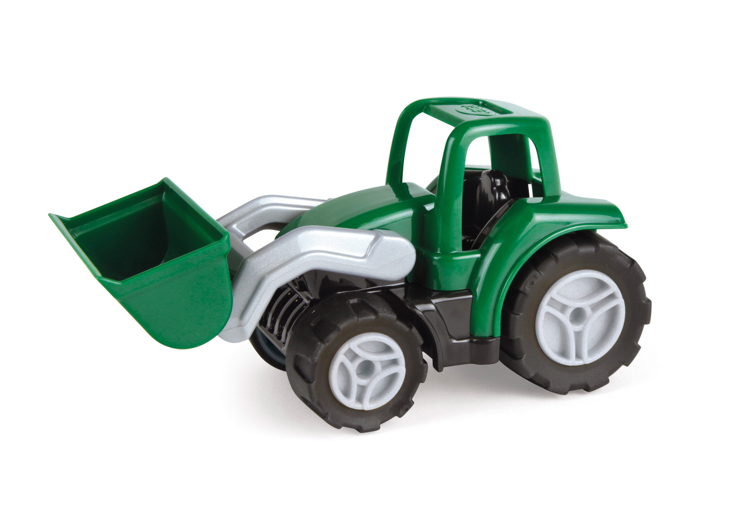 Ein grüner Spielzeugtraktor mit Ladefront und weißen Felgen auf wei ßem Hintergrund.