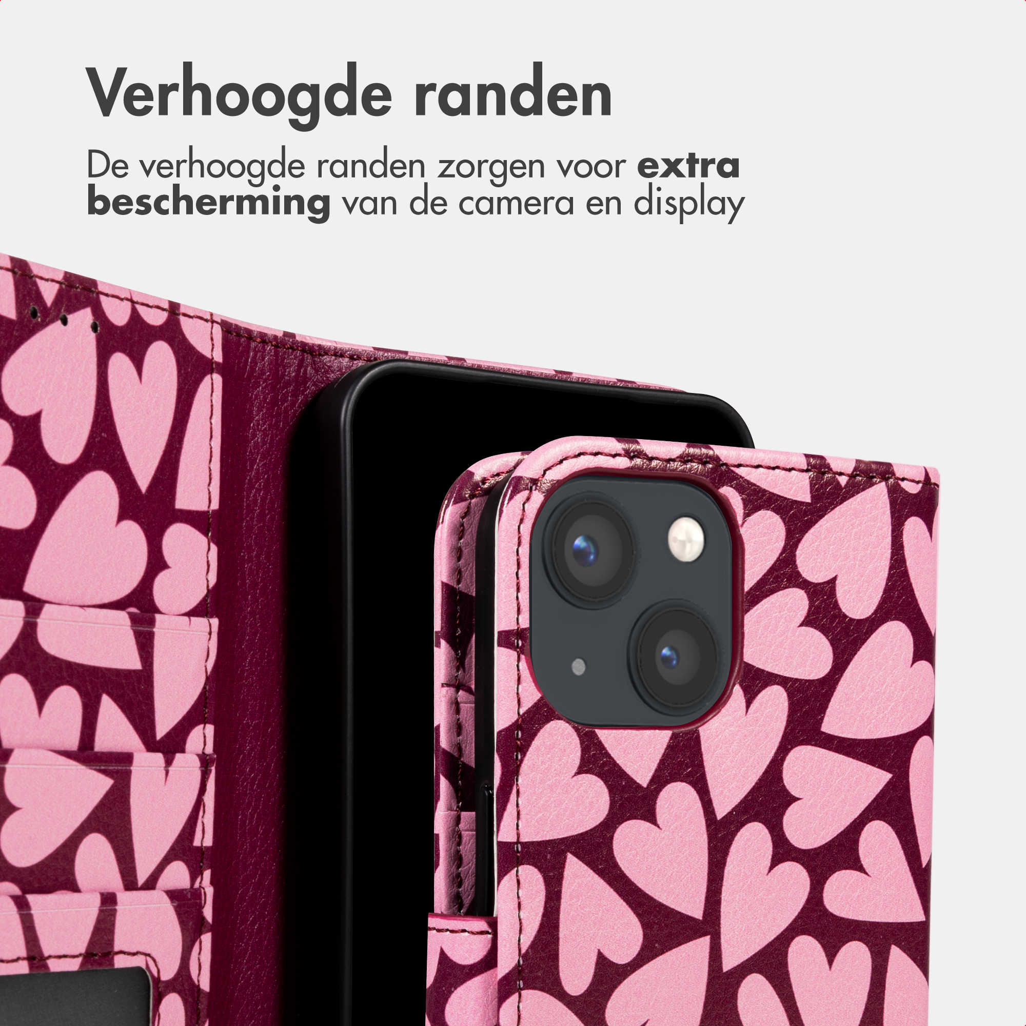 Una custodia per telefono rosa con fantasia a cuori e bordi rialzati per proteggere fotocamera.